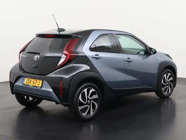 Toyota Aygo X view 4
