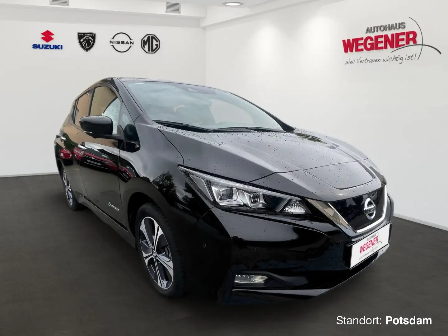 Nissan Leaf LEAF (ZE1), 40kw, Kamera, Sitzheizung, Navi, Schwarz - 1