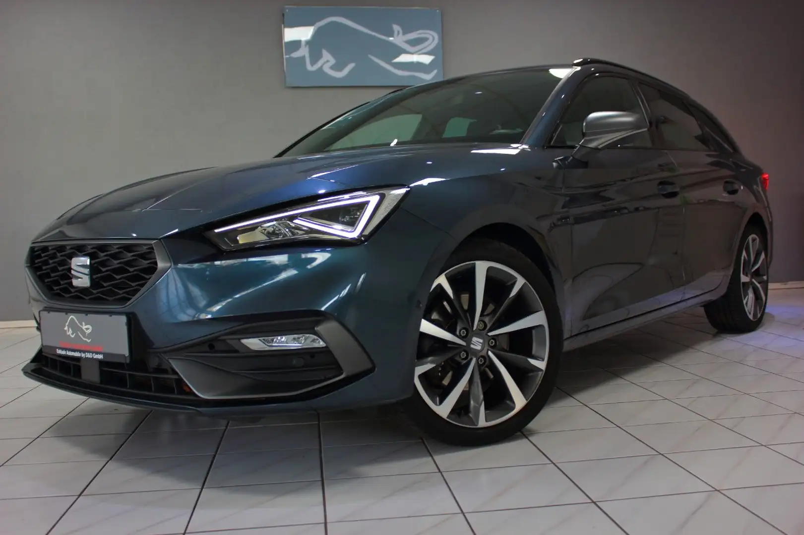 SEAT Leon 1.5 eTSI FR DSG ST~DEUTSCH+UNFALLFREI+AHK~2 Grau - 1