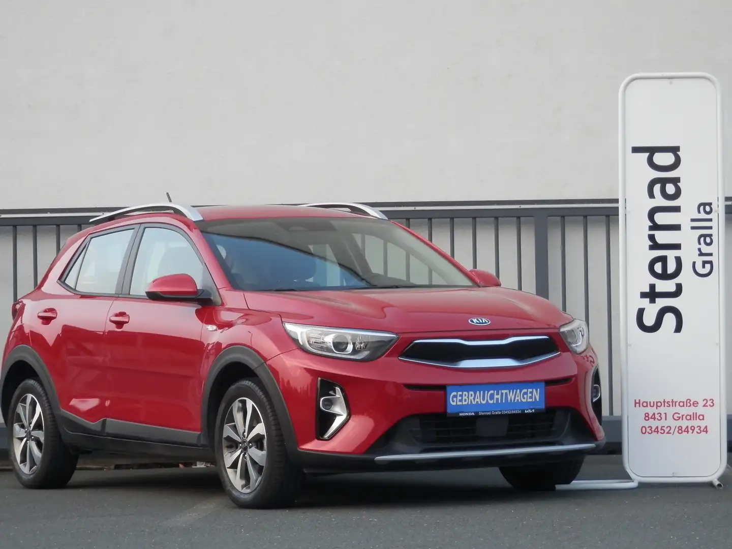 Kia Stonic Stonic 1,25 MPI ISG Silber Rot - 2