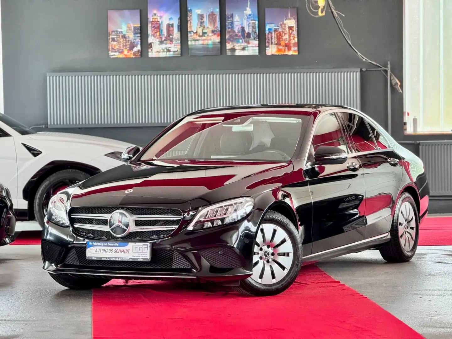 Mercedes-Benz C 220 d Avantgarde Navi LED Kamera Spurpaket MwSt Schwarz - 1