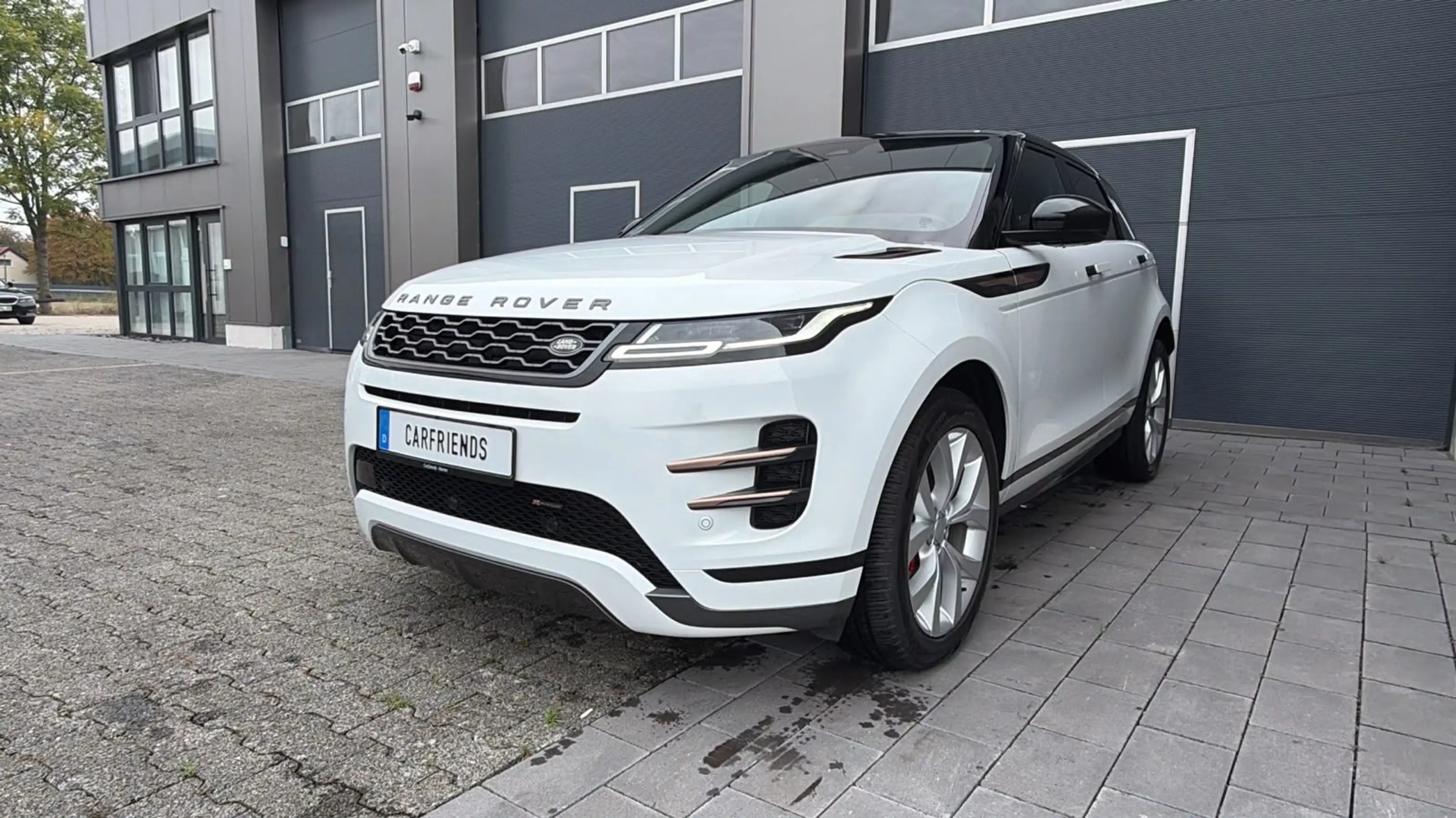 Land Rover Range Rover Evoque R-Dynamic SE — photo 2