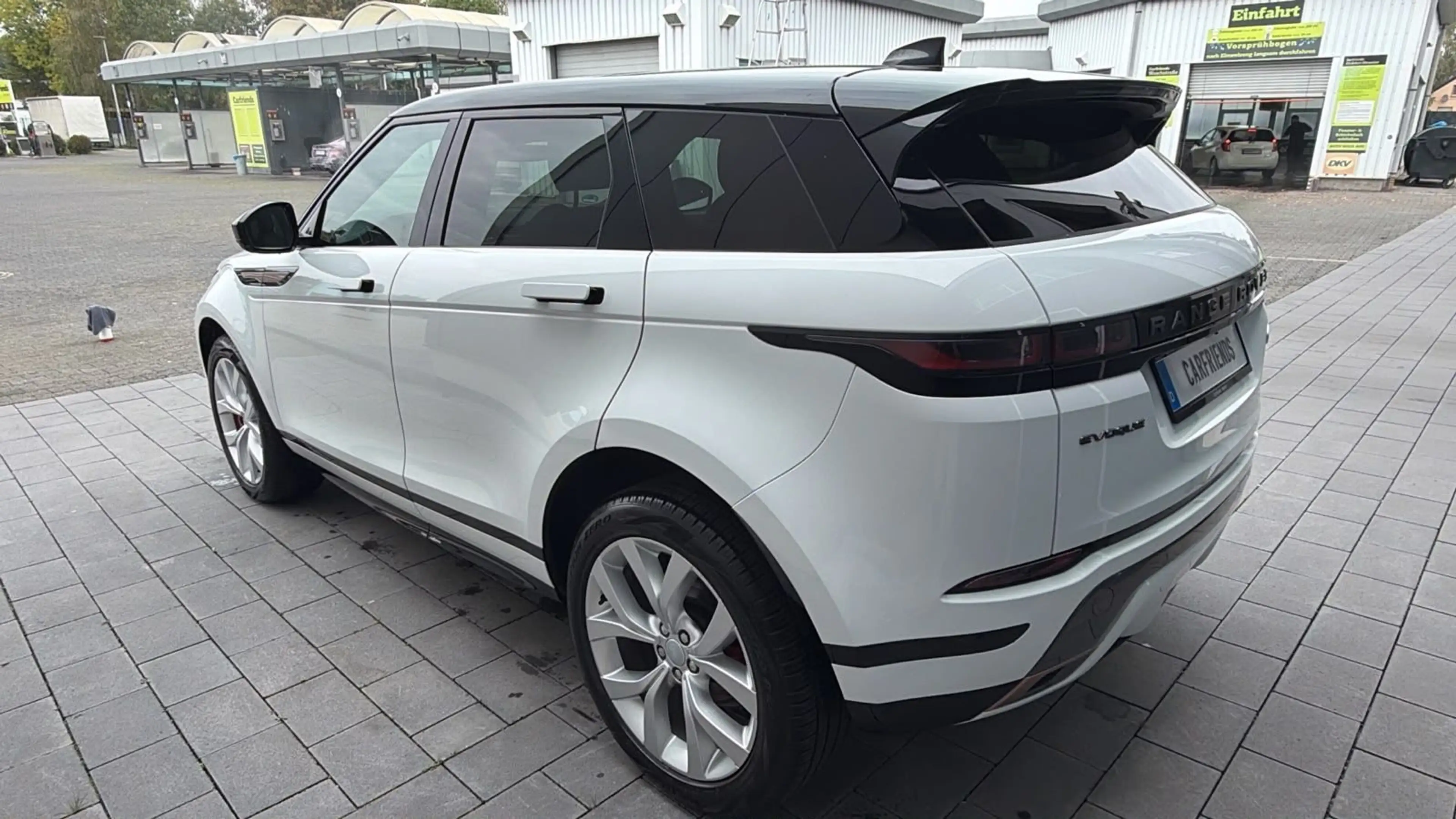 Land Rover Range Rover Evoque R-Dynamic SE — photo 4