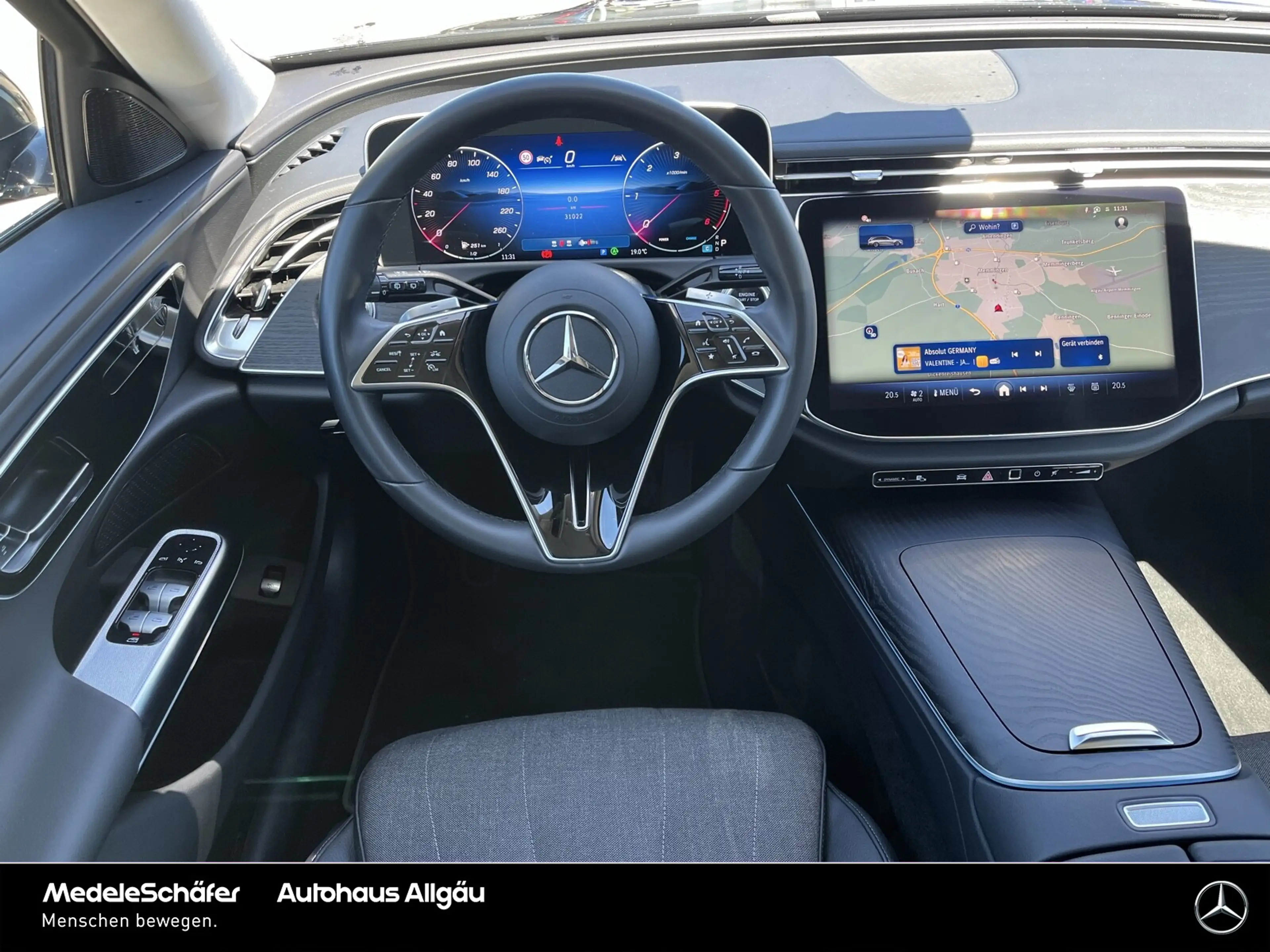 Mercedes-Benz E 220 E 220 T d Avantgarde 18" AHK Kamera Distronic LED — photo 12