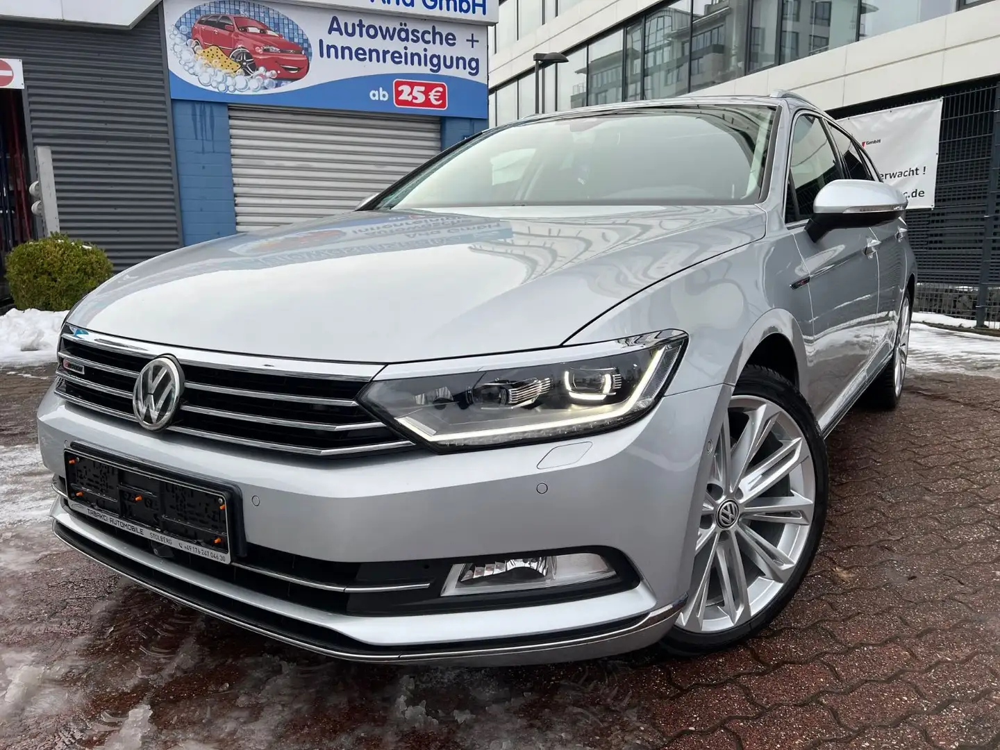 Volkswagen Passat Variant Highline-R line 4Motion*Virtual* Argent - 2