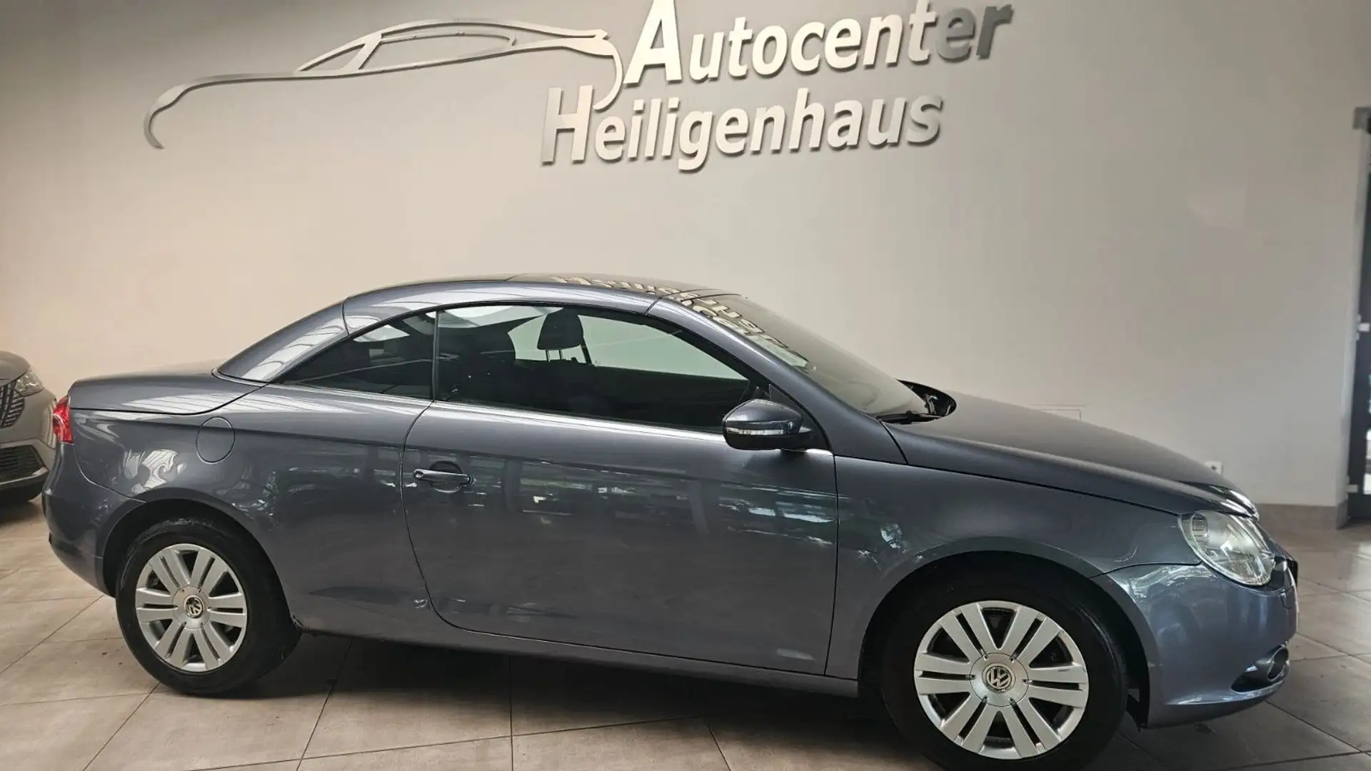 Volkswagen Eos 2.0 TDI 1.Hand Panorama Sitzheizung Blau - 2