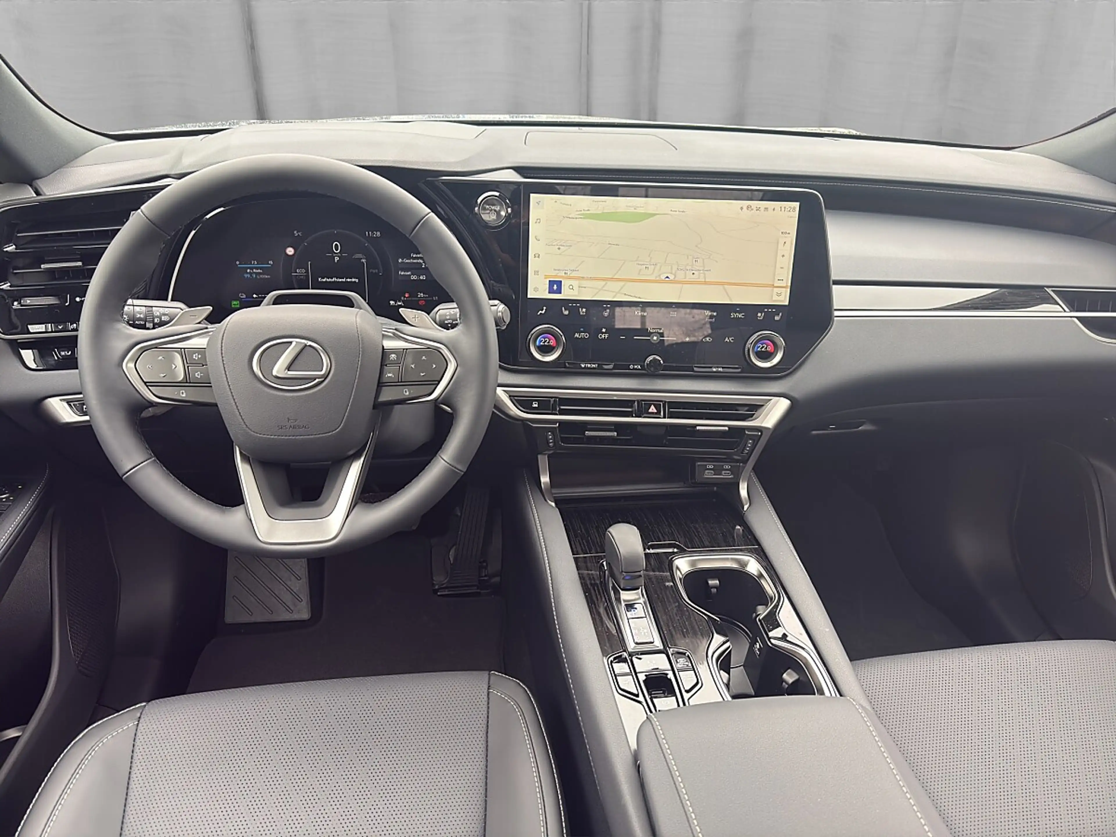 Lexus RX 450h + F-Sport Plug-In 292 PS Allrad — photo 11