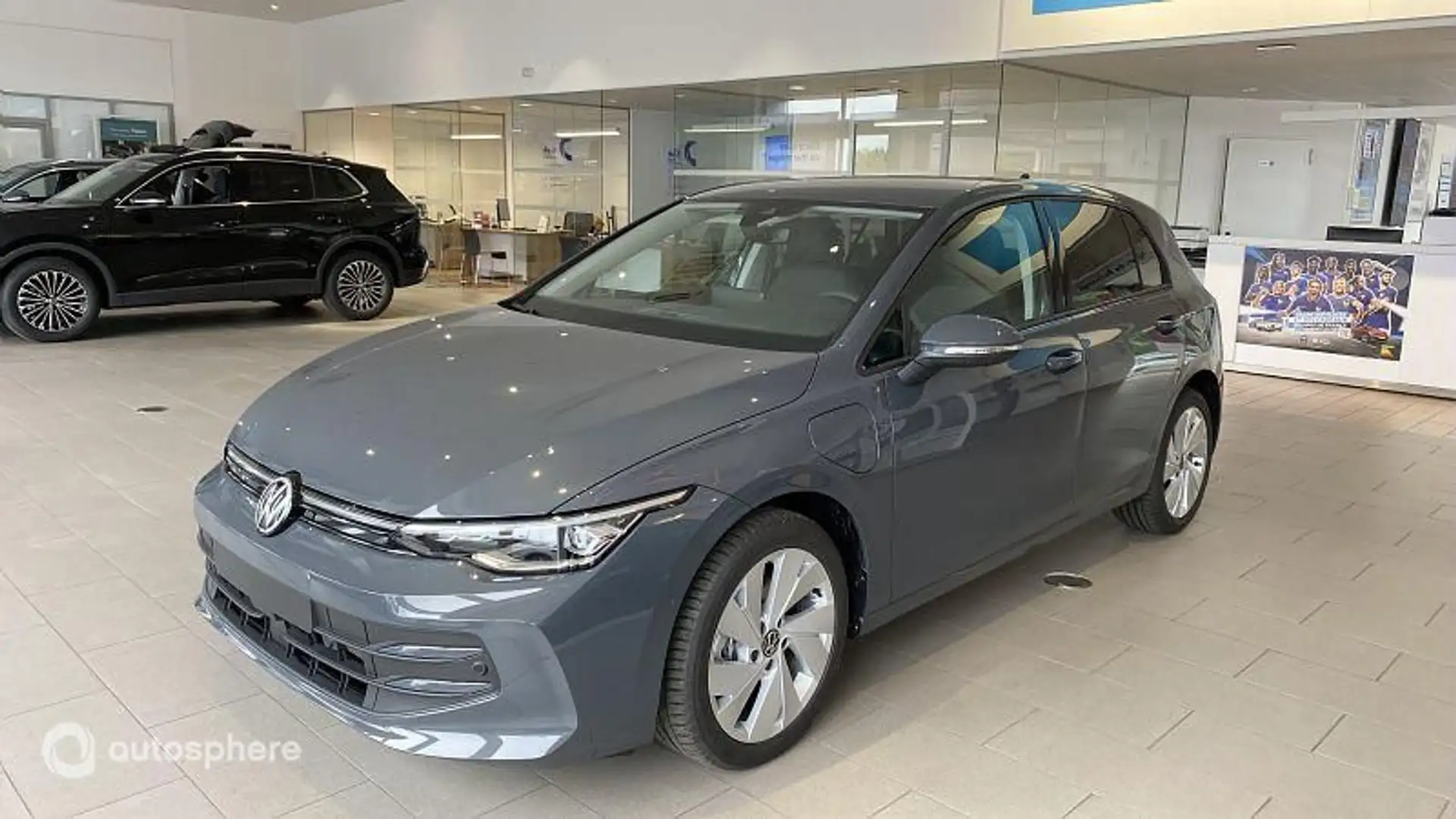 Volkswagen Golf 1.5 eHybrid 204ch Life Plus DSG6 - 1