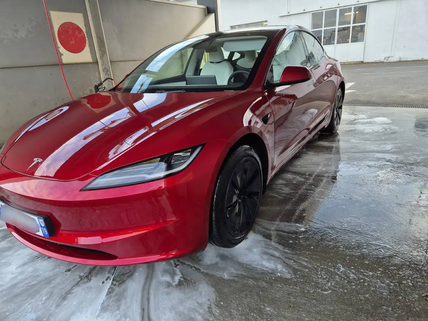 Tesla Model 3 Long Range Dual Motor AWD - 2