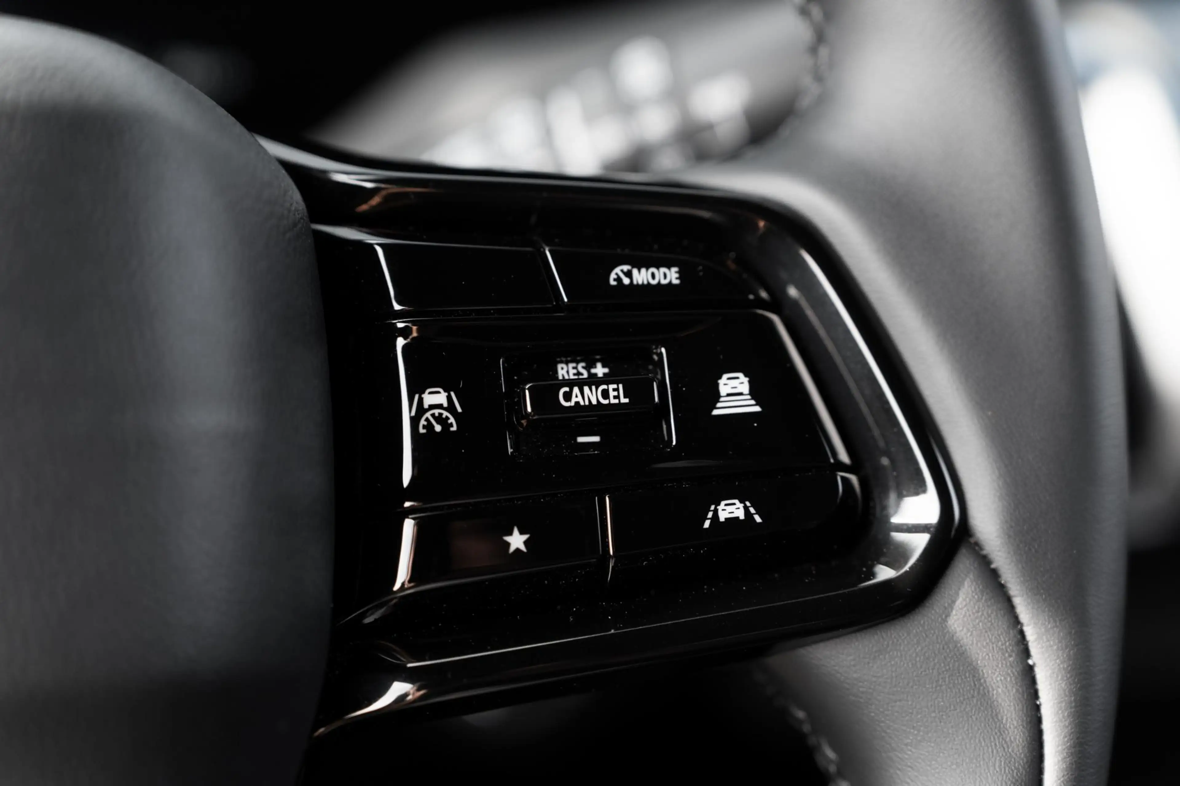 Toyota Urban Cruiser Dynamic 61 kWh — photo 29