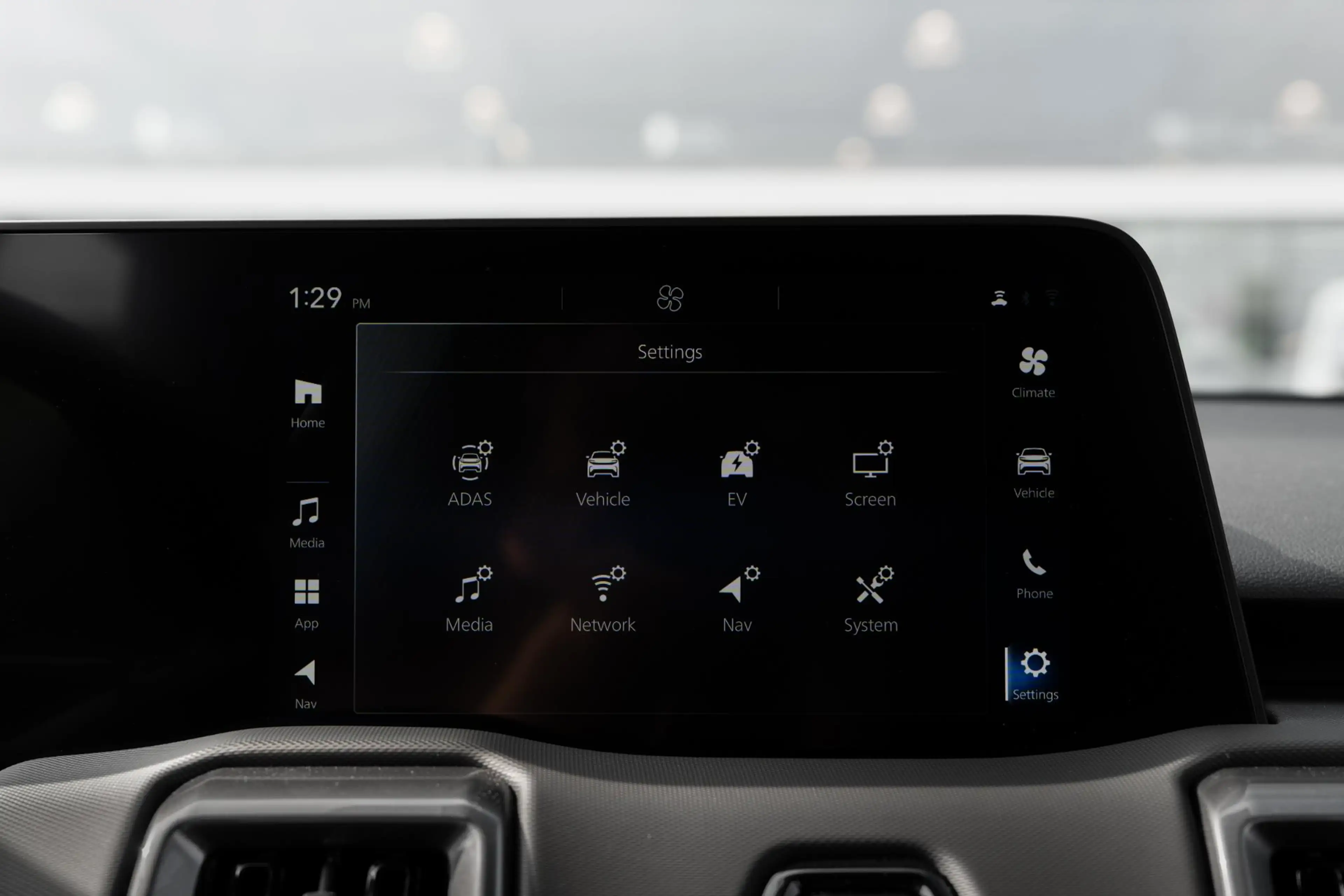 Toyota Urban Cruiser Dynamic 61 kWh — photo 17