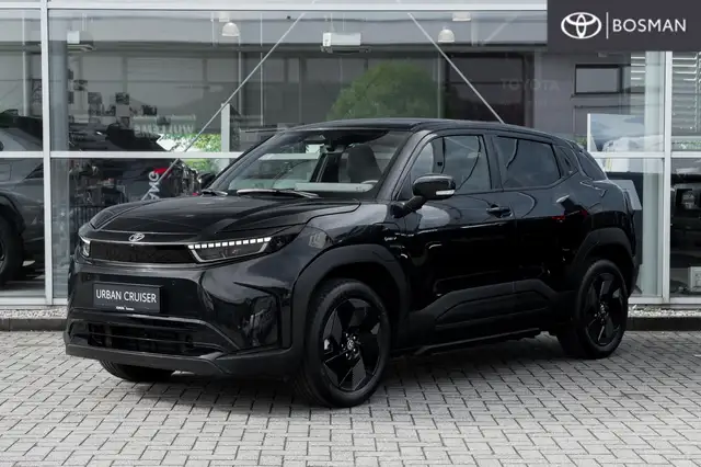 Toyota Urban Cruiser Dynamic 61 kWh
