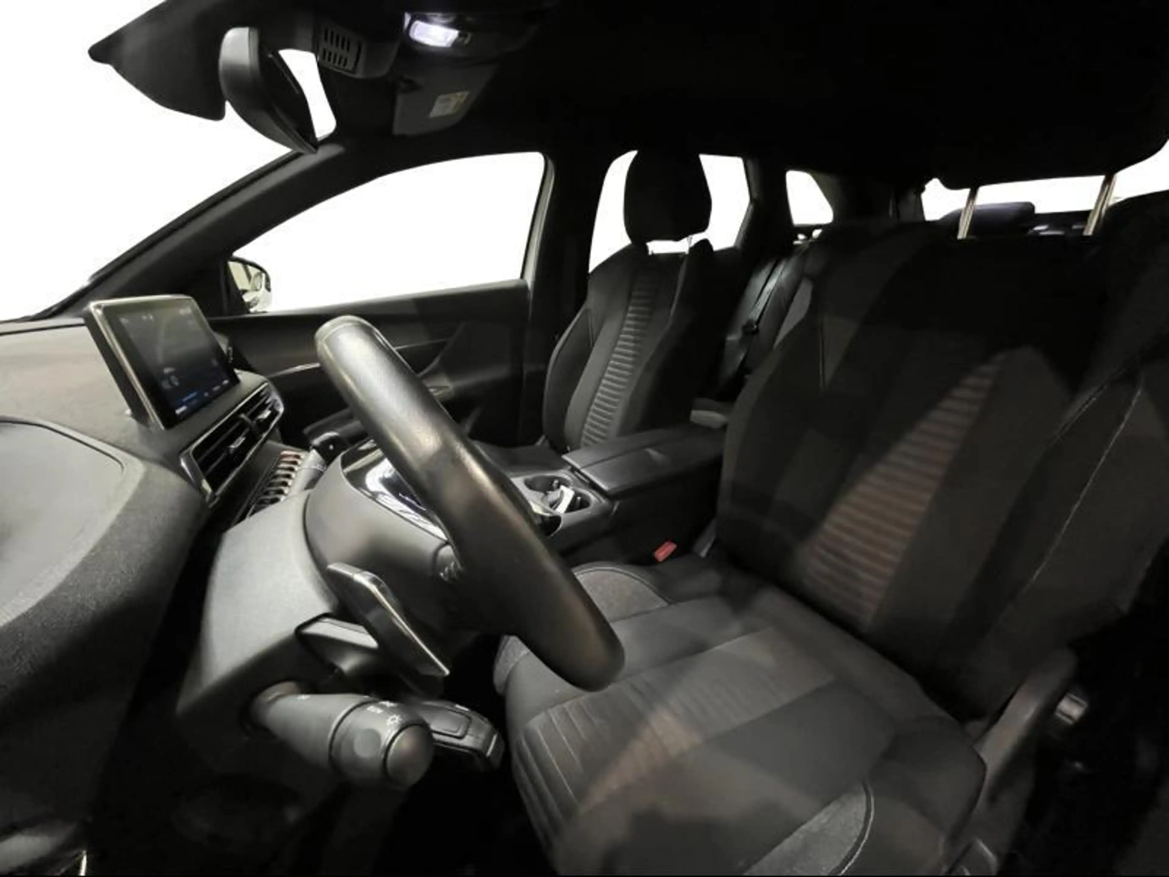 Peugeot 3008 Active Pack | 360° Camera | Carplay | Lane Assist — photo 13