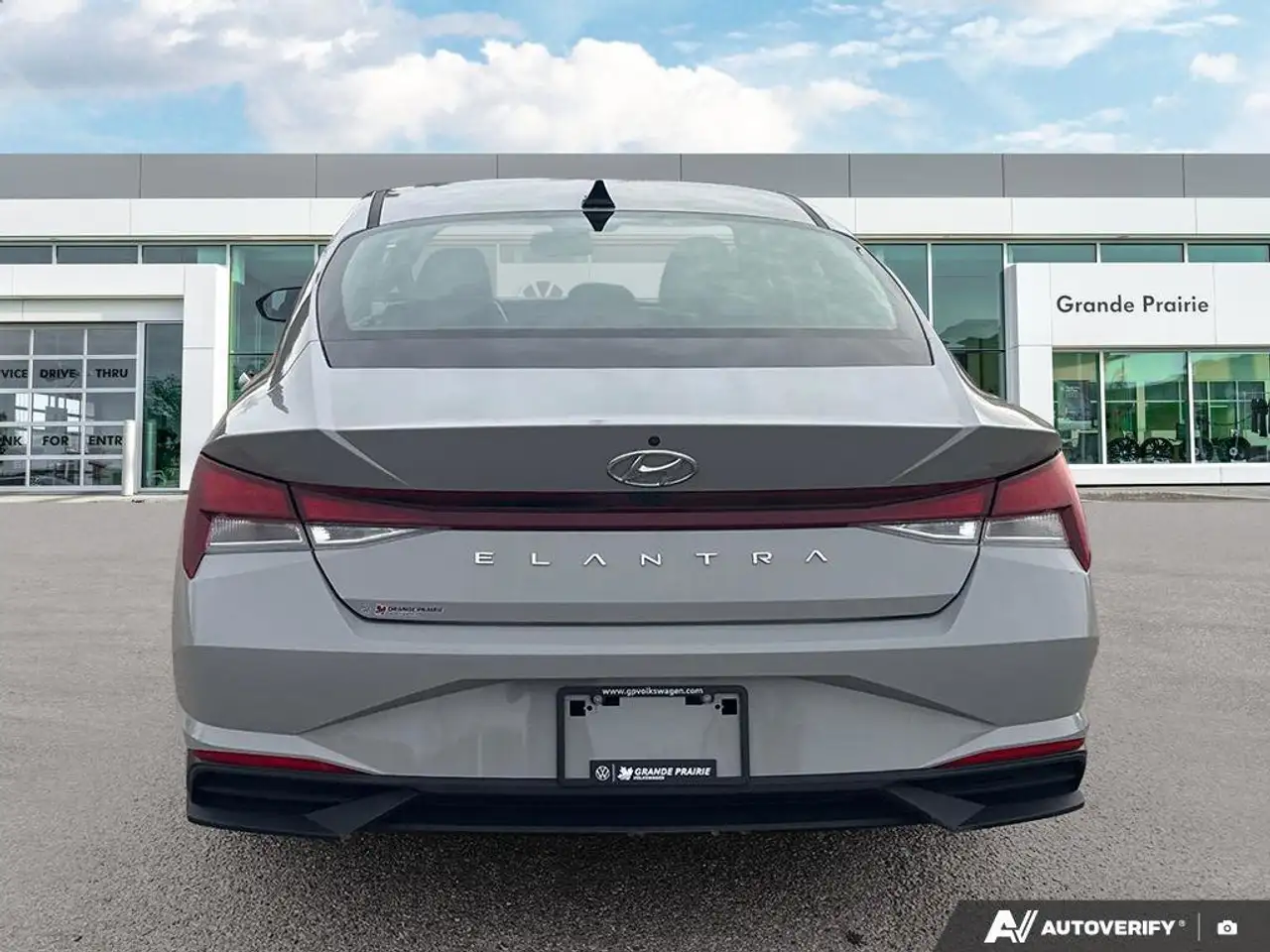 Hyundai ELANTRA снимка Hyundai ELANTRA