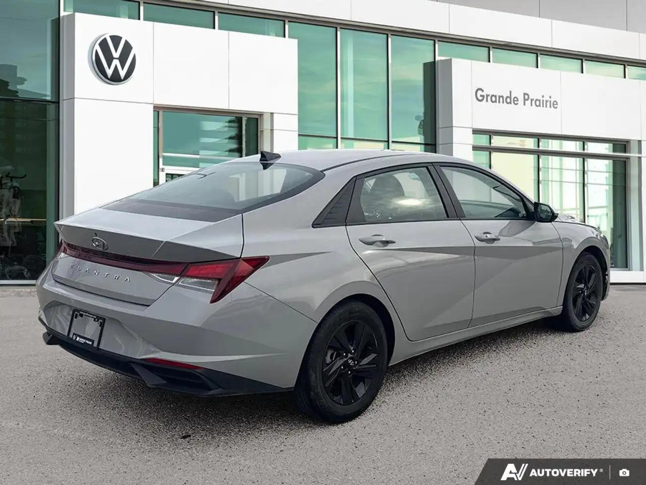 Hyundai ELANTRA снимка Hyundai ELANTRA