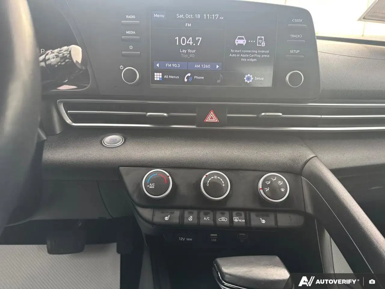 Hyundai ELANTRA снимка Hyundai ELANTRA
