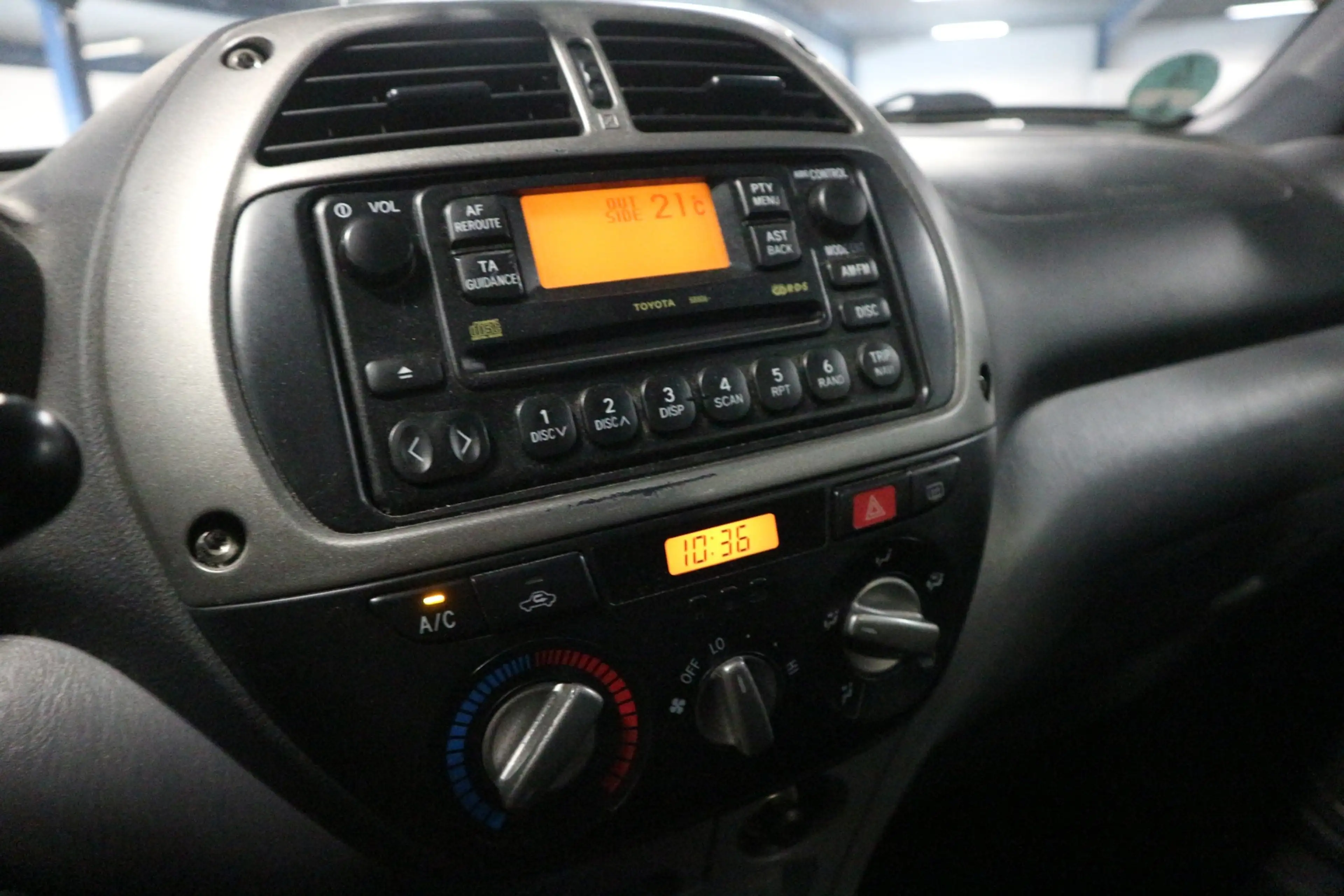 Toyota RAV 4 1.8-16V VVT-i Luna / AIRCO / 5 DEURS / LEUK ! ! ! — photo 2