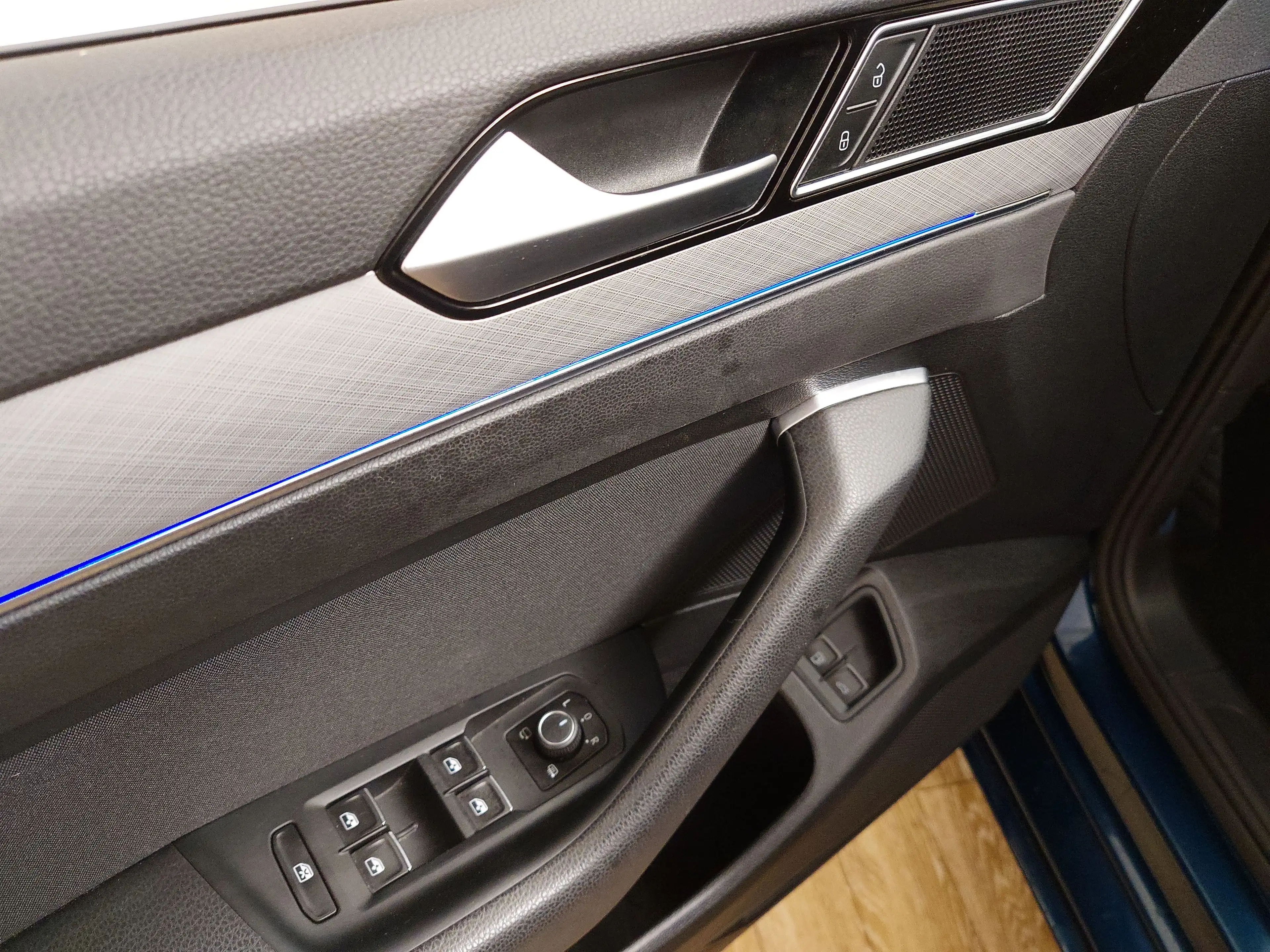 Volkswagen Passat Variant GTE 1.4 TSI Navi LED DC Pano AHK — photo 5