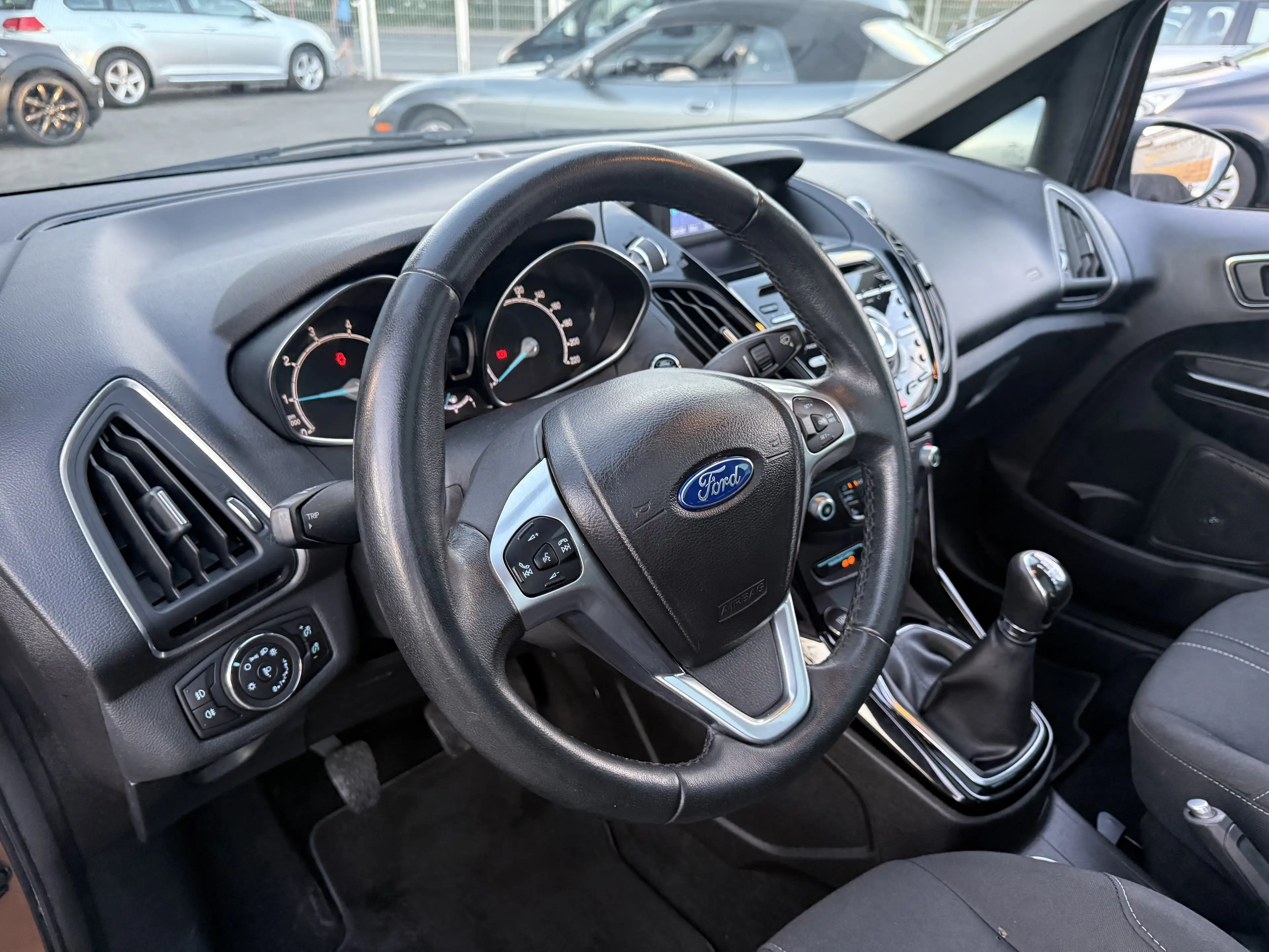 Ford B-Max B-MAX 1.0 EcoBoost Titanium — photo 7