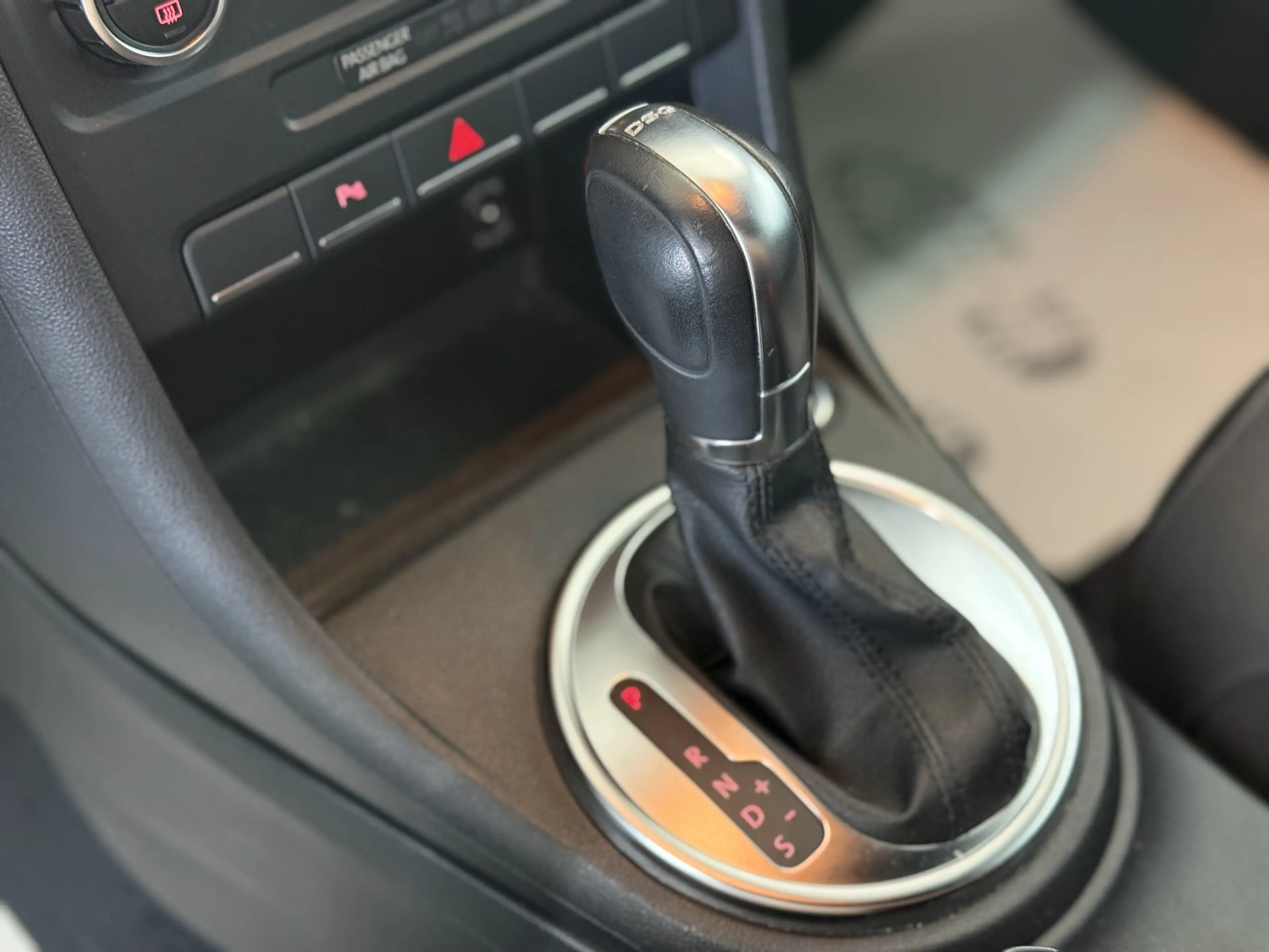 Volkswagen Beetle Sport 2.0 TSI DSG Fender Xenon HU&Service — photo 10