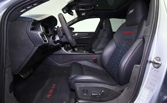 Audi RS6 view 10