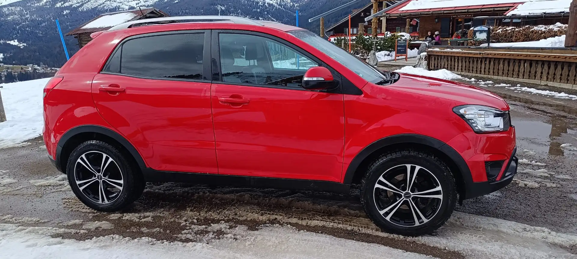 SsangYong Korando Korando Premium Red Navi RC AWD Aut. Premium Red Navi RC Rot - 2