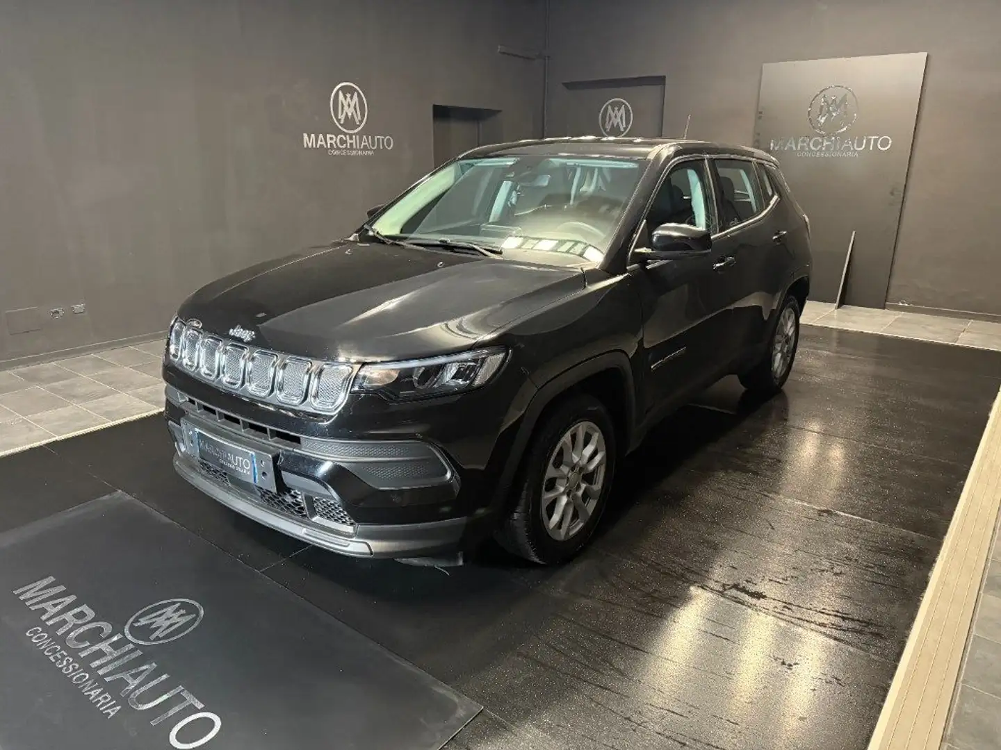 Jeep Compass 1.6 Multijet II 2WD Longitude Zwart - 1