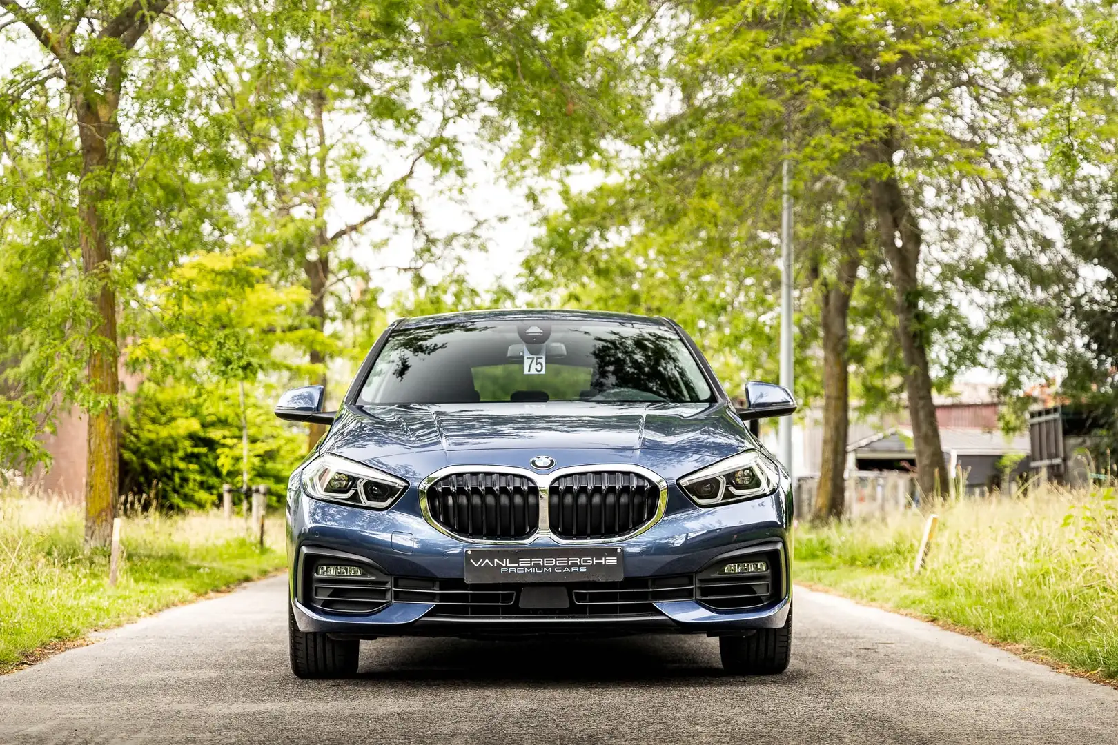 BMW 116 iA * M Sportstuur * PDC * LED * Navi * Cruise * Blauw - 2