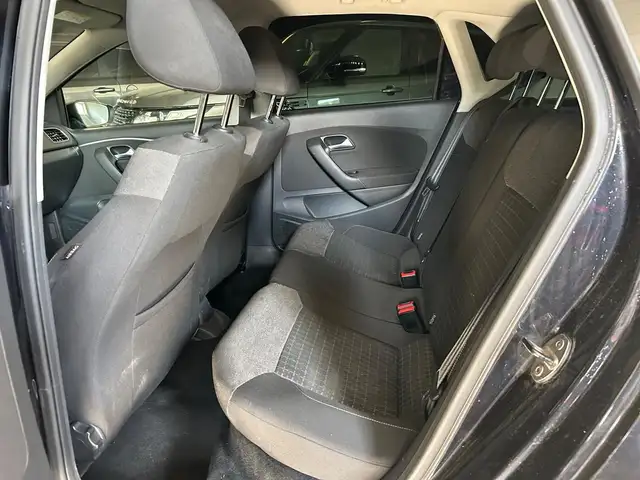 Volkswagen Polo view 7