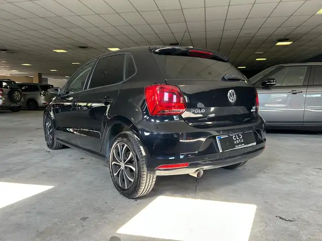 Volkswagen Polo view 2