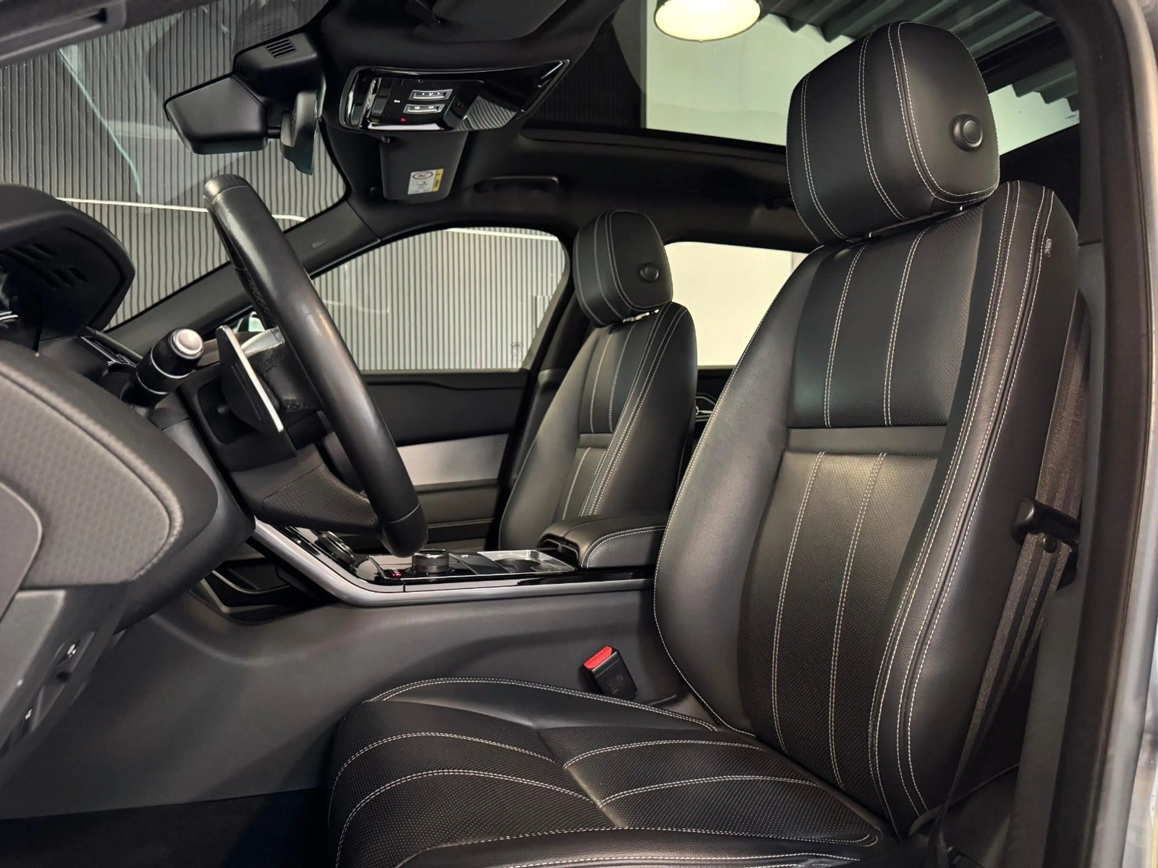 Land Rover Range Rover Velar R-Dynamic SE/Stand-Hz+Pano+ACC — photo 15