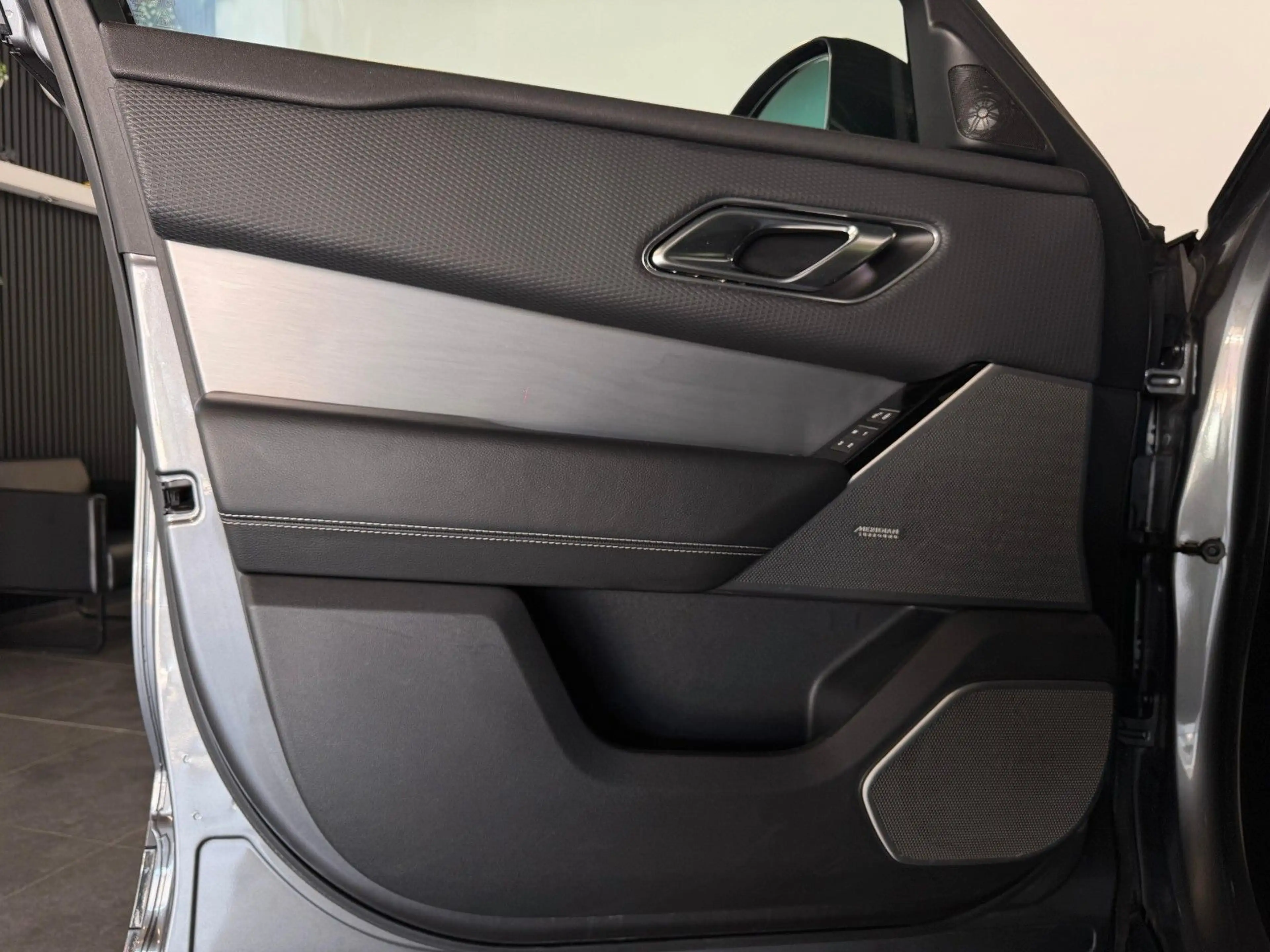 Land Rover Range Rover Velar R-Dynamic SE/Stand-Hz+Pano+ACC — photo 12