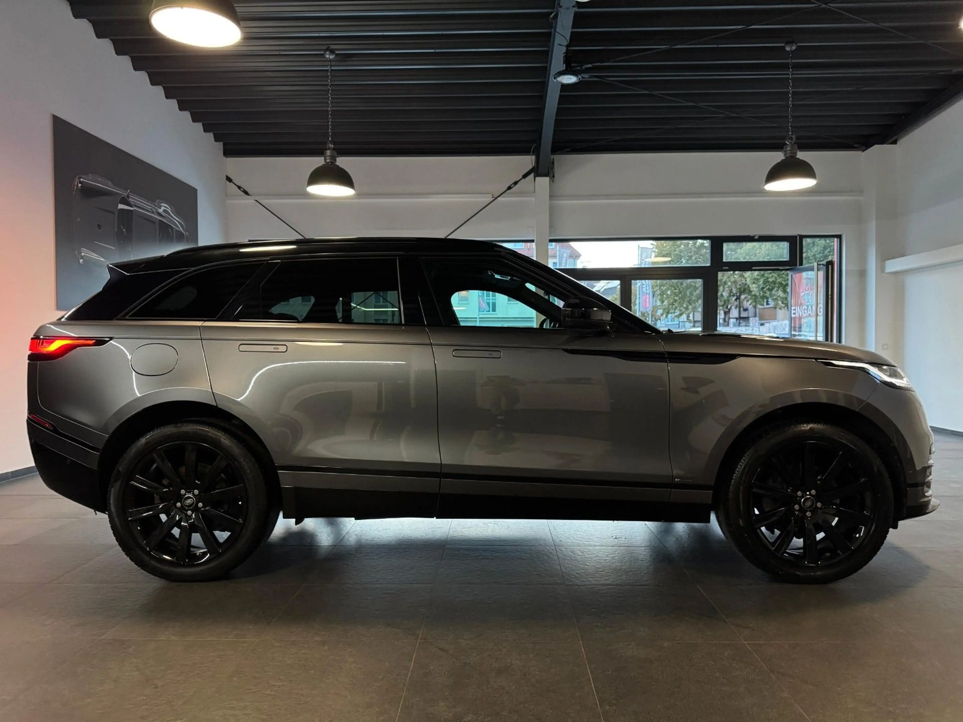 Land Rover Range Rover Velar R-Dynamic SE/Stand-Hz+Pano+ACC — photo 4