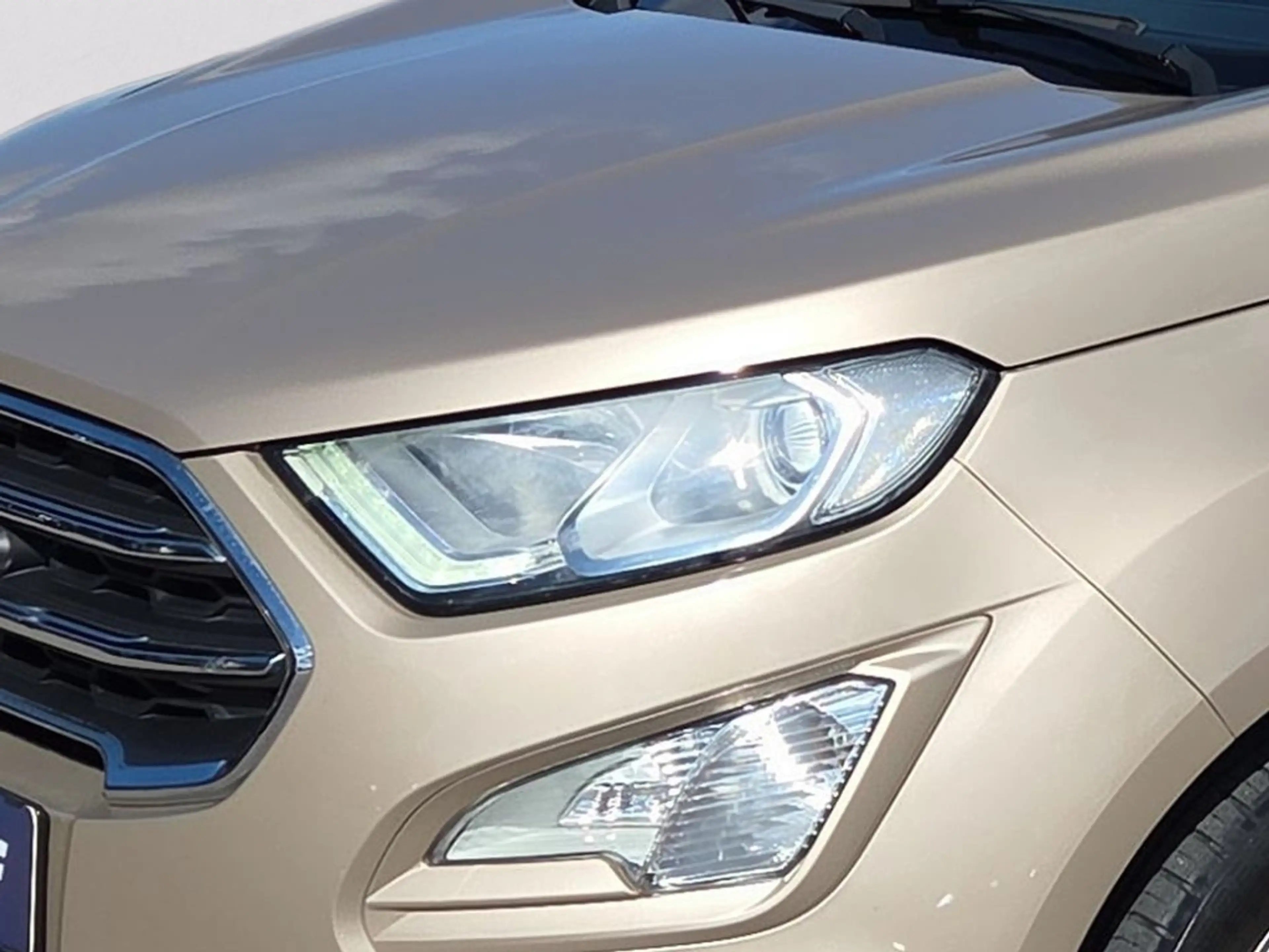 Ford EcoSport 1,0 EcoBoost Titanium — photo 7