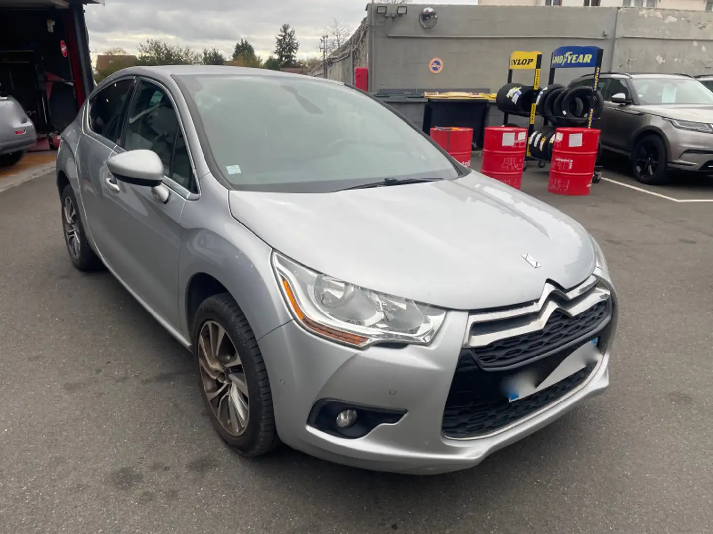 Citroen DS4 1.2 PURETECH 130CH SO CHIC S\u0026S Gris - 2