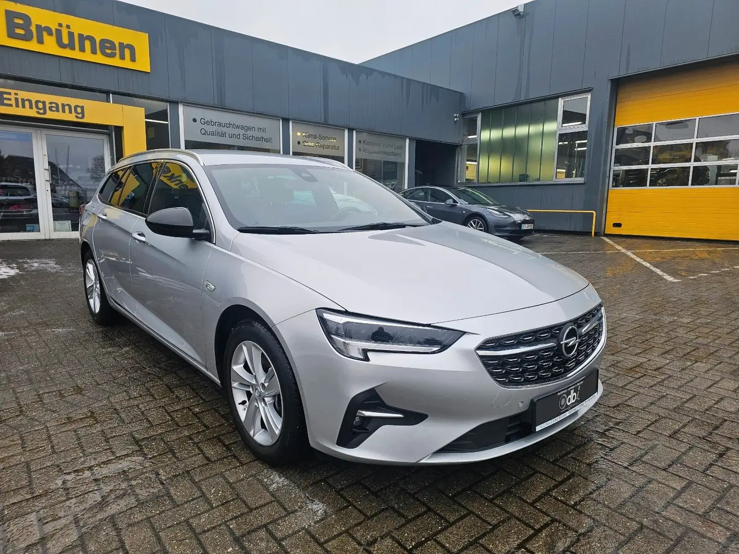 Opel Insignia B Sports Tourer Business Silber - 1