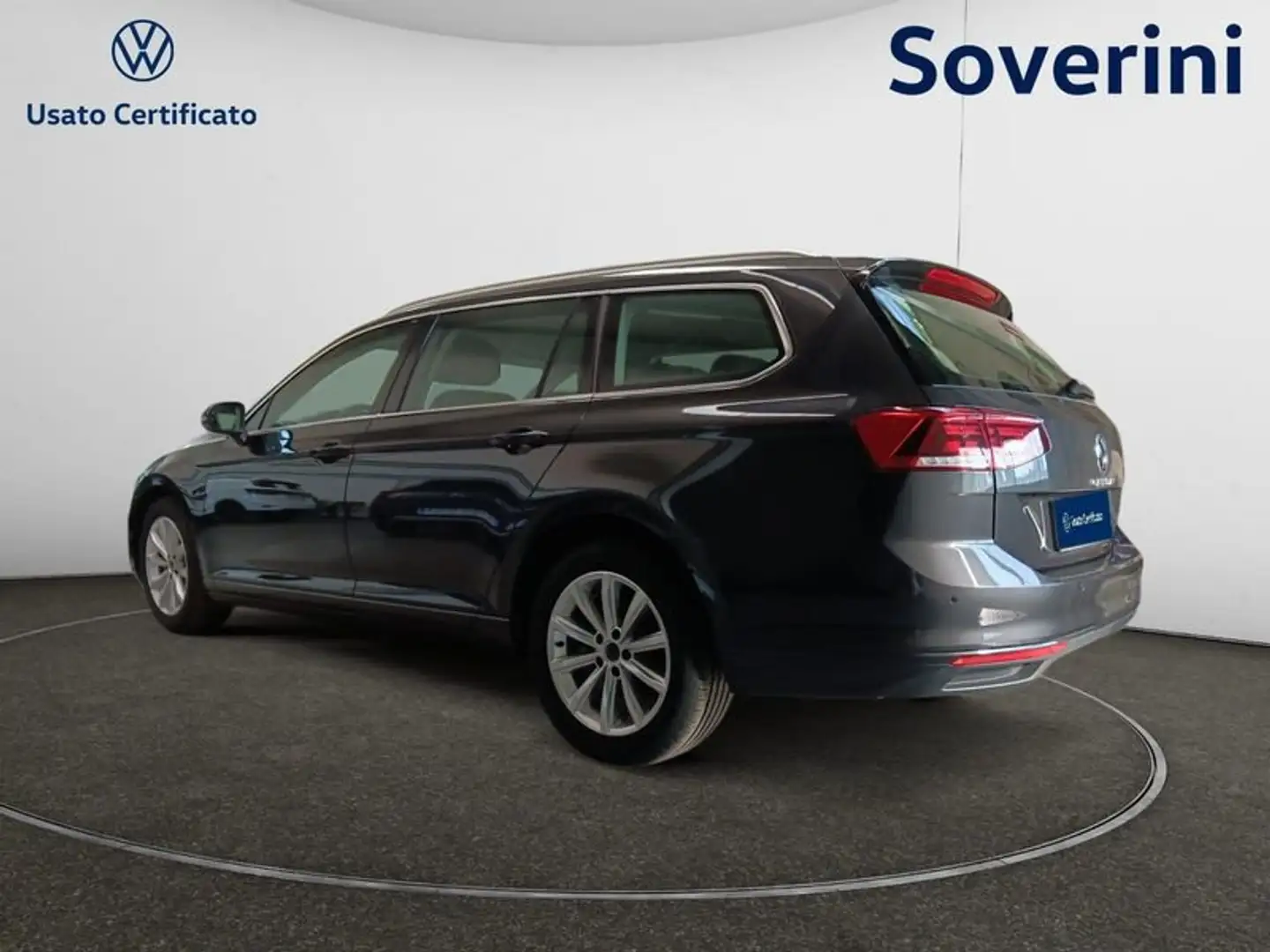 Volkswagen Passat Variant Variant 2.0 TDI SCR EVO DSG Business BMT Grijs - 2