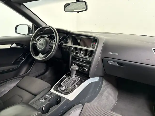 Audi A5 view 4