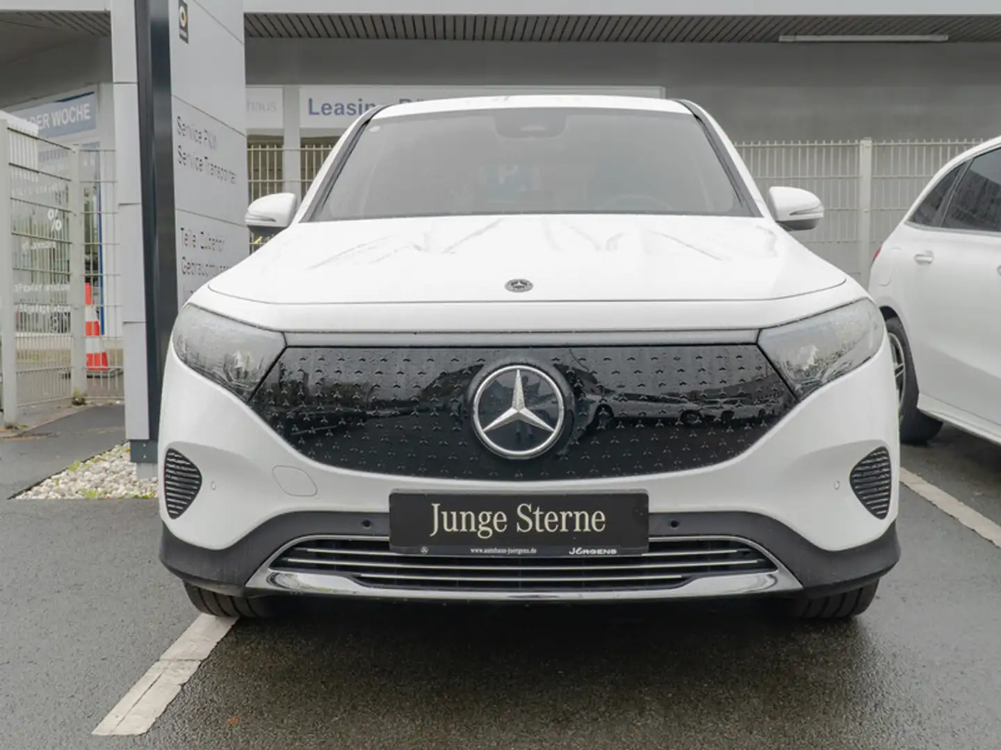 Mercedes-Benz EQB 300 4M Progressive/LED/Kamera/Totw/EASY-P/18 Weiß - 2