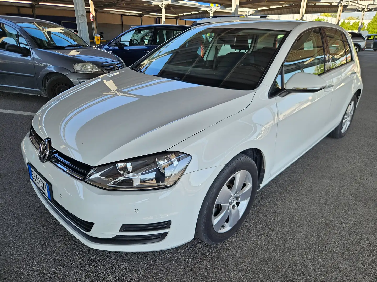 Volkswagen Golf Golf VII 2013 5p 1.2 tsi Trendline 105cv Bianco - 1