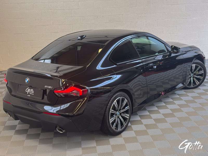 Photo du véhicule BMW 218