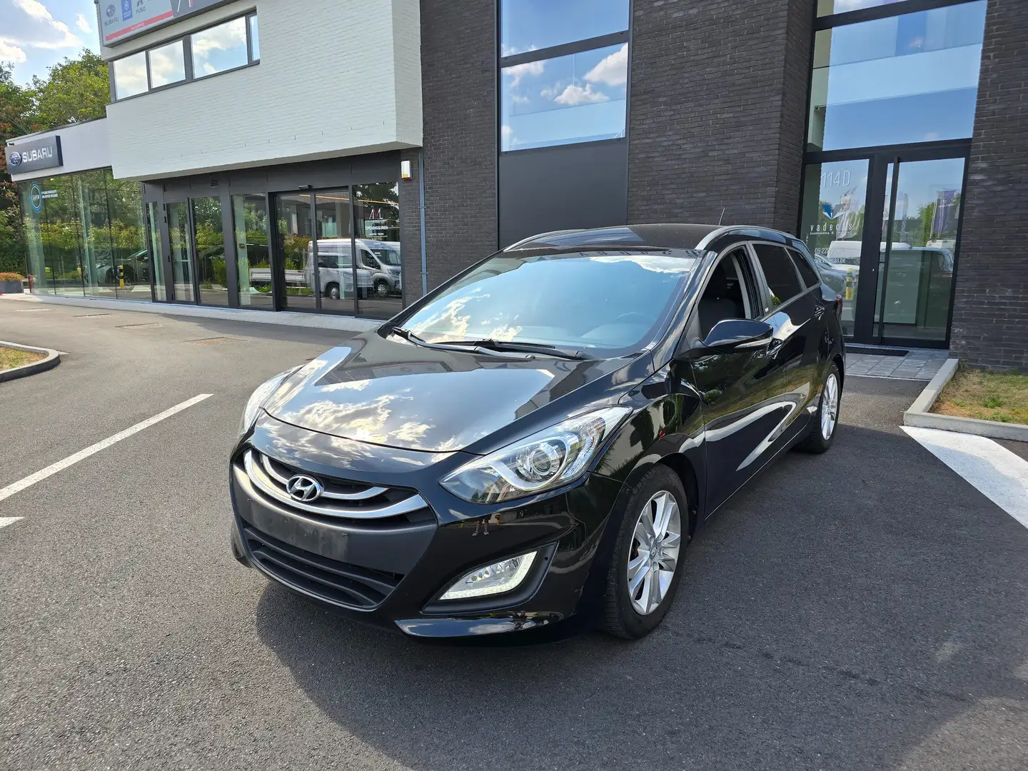 Hyundai i30 i30 1.6 BENZINE Black - 1