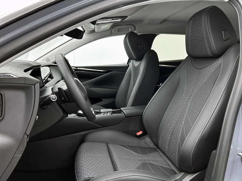 DS Automobiles DS 4 No E-Tense Ligne Business Comfort Pack 58.3 kWh | — photo 9