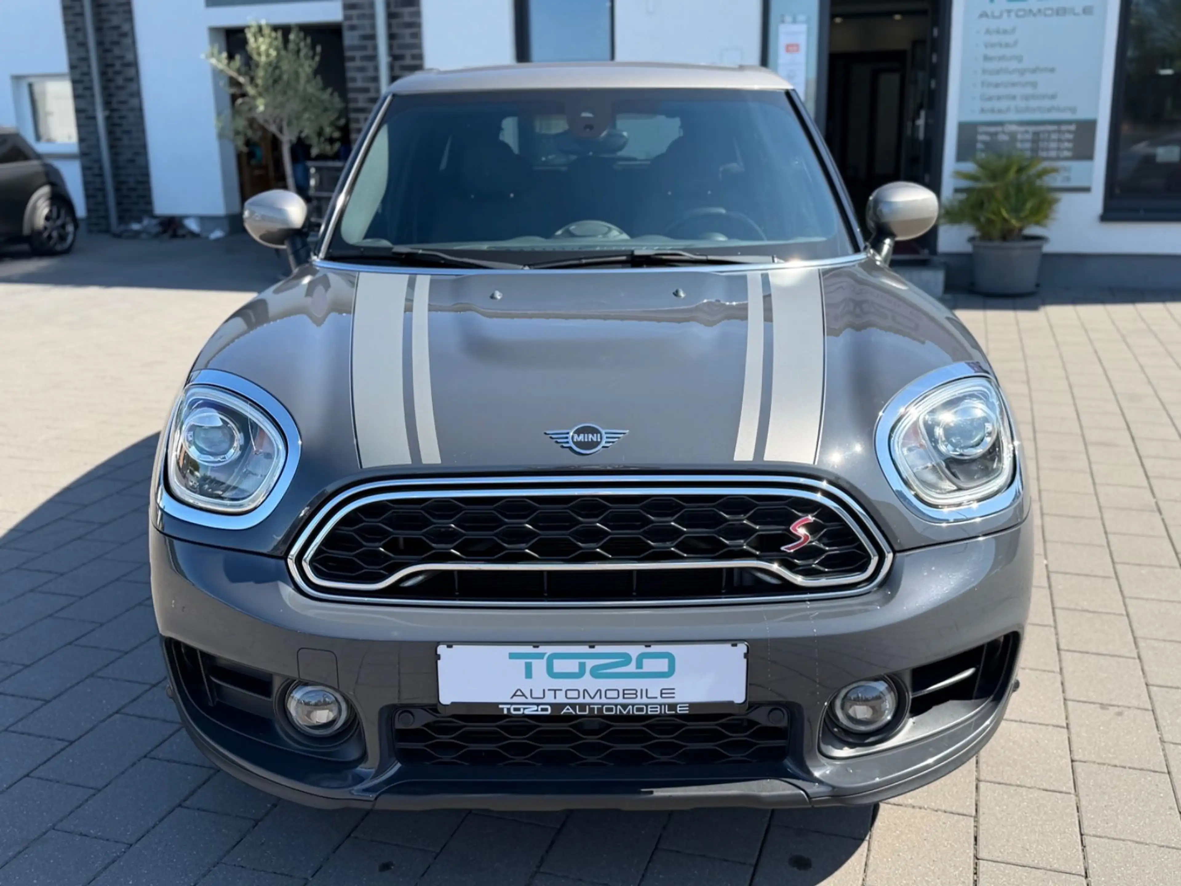 MINI Cooper Countryman S*LED*NAV*PANO*LEDER*AHK*2.HAND*TOP* — photo 3
