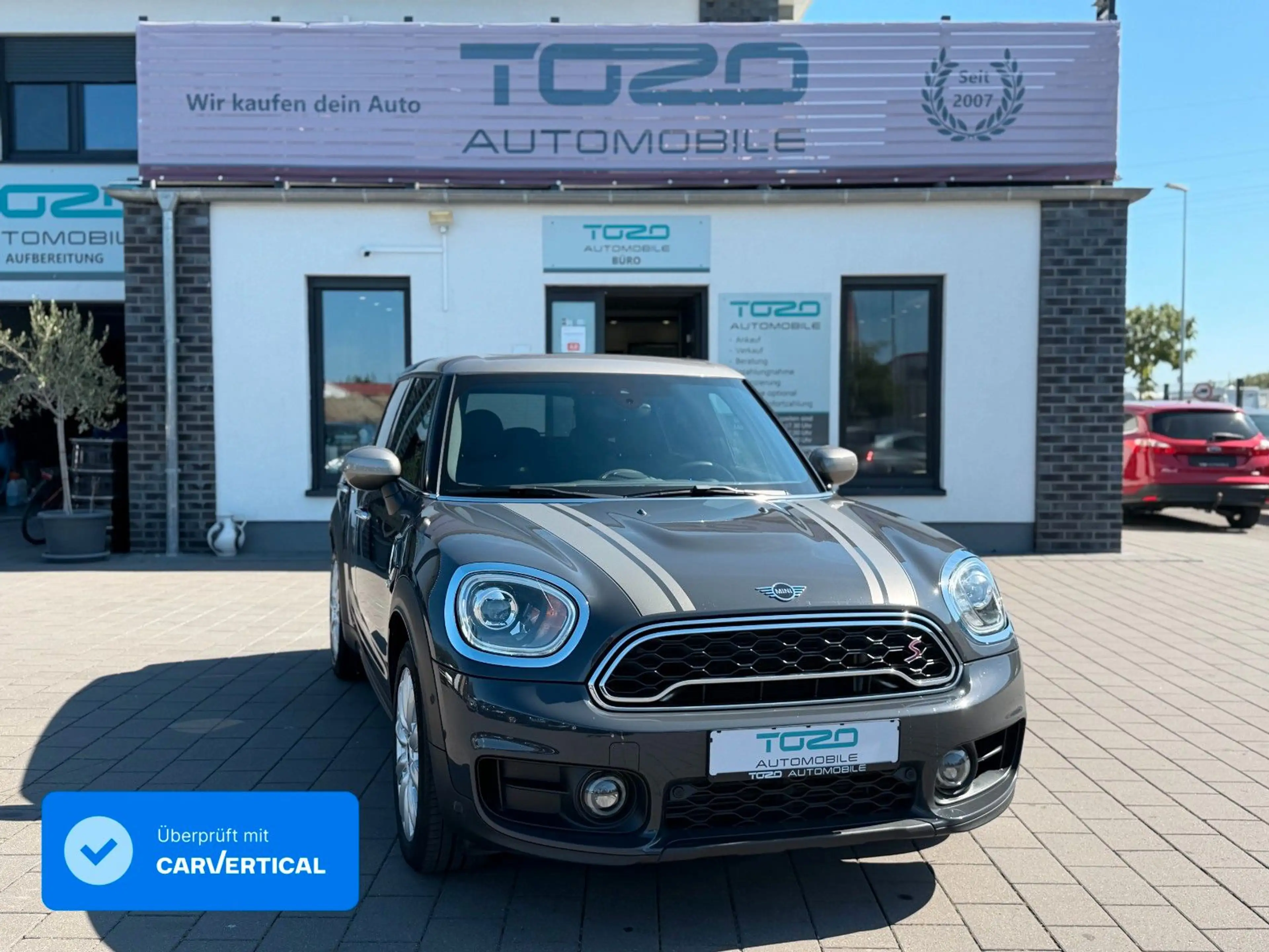 MINI Cooper Countryman S*LED*NAV*PANO*LEDER*AHK*2.HAND*TOP*