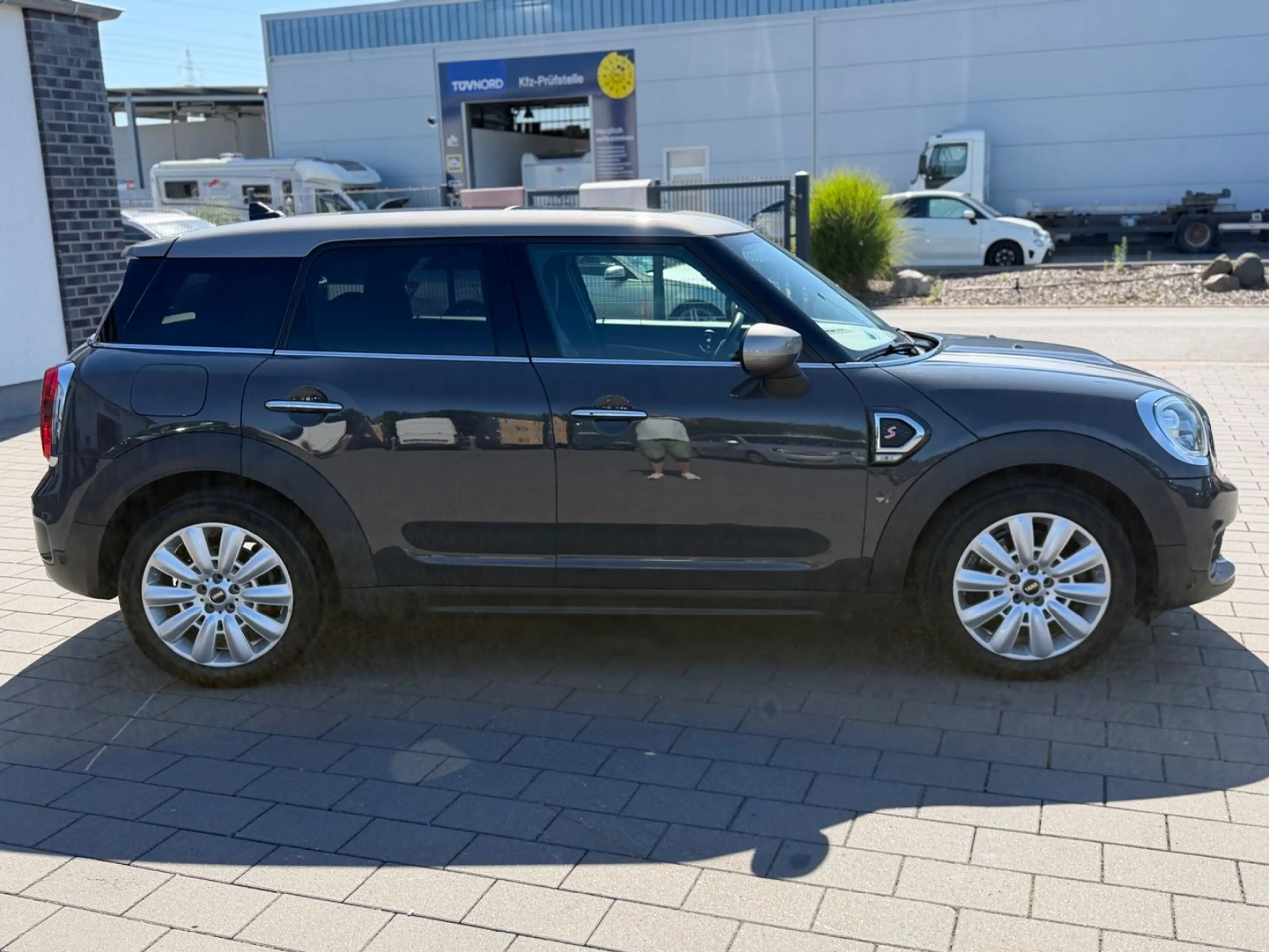 MINI Cooper Countryman S*LED*NAV*PANO*LEDER*AHK*2.HAND*TOP* — photo 9