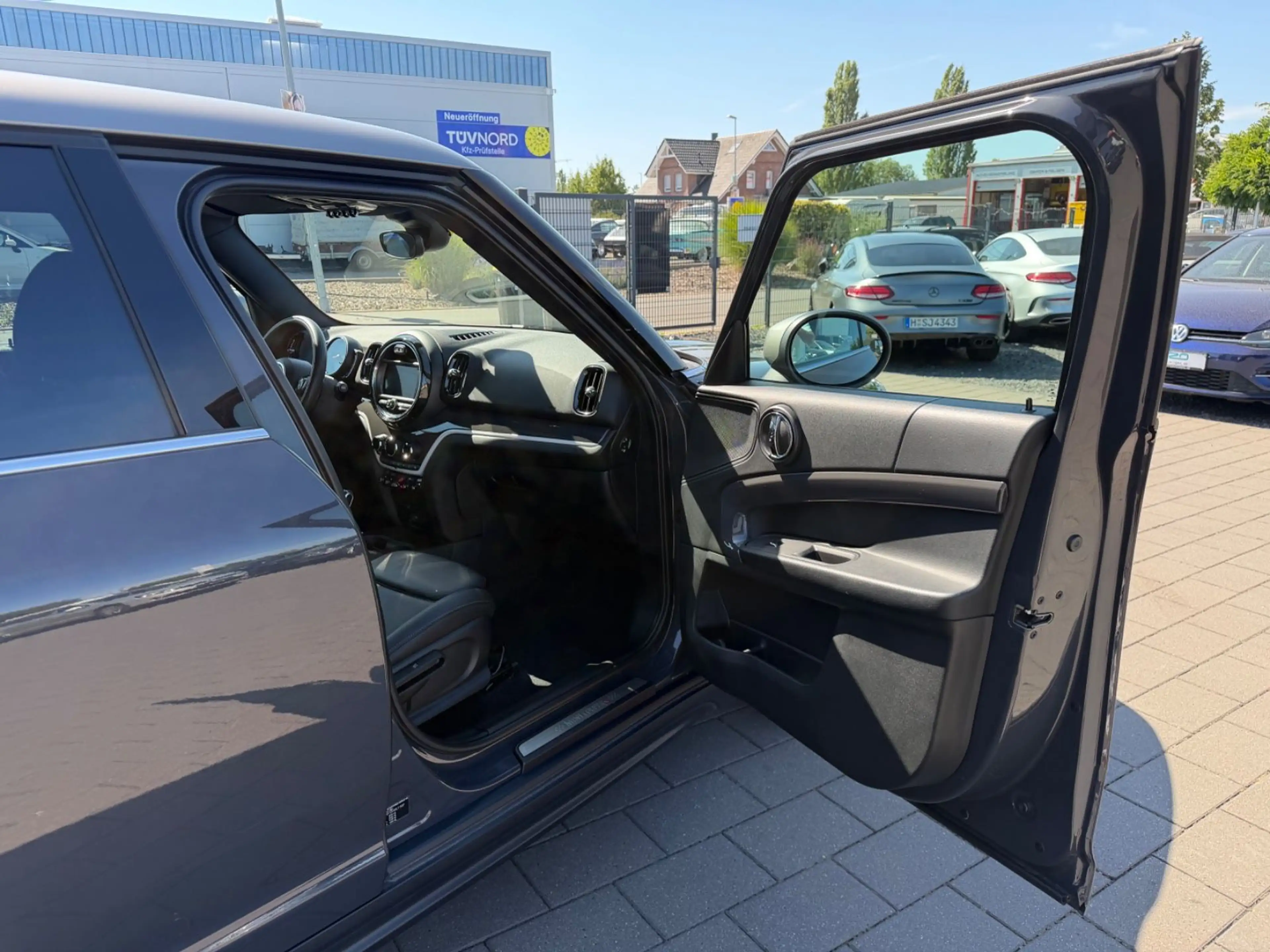 MINI Cooper Countryman S*LED*NAV*PANO*LEDER*AHK*2.HAND*TOP* — photo 11
