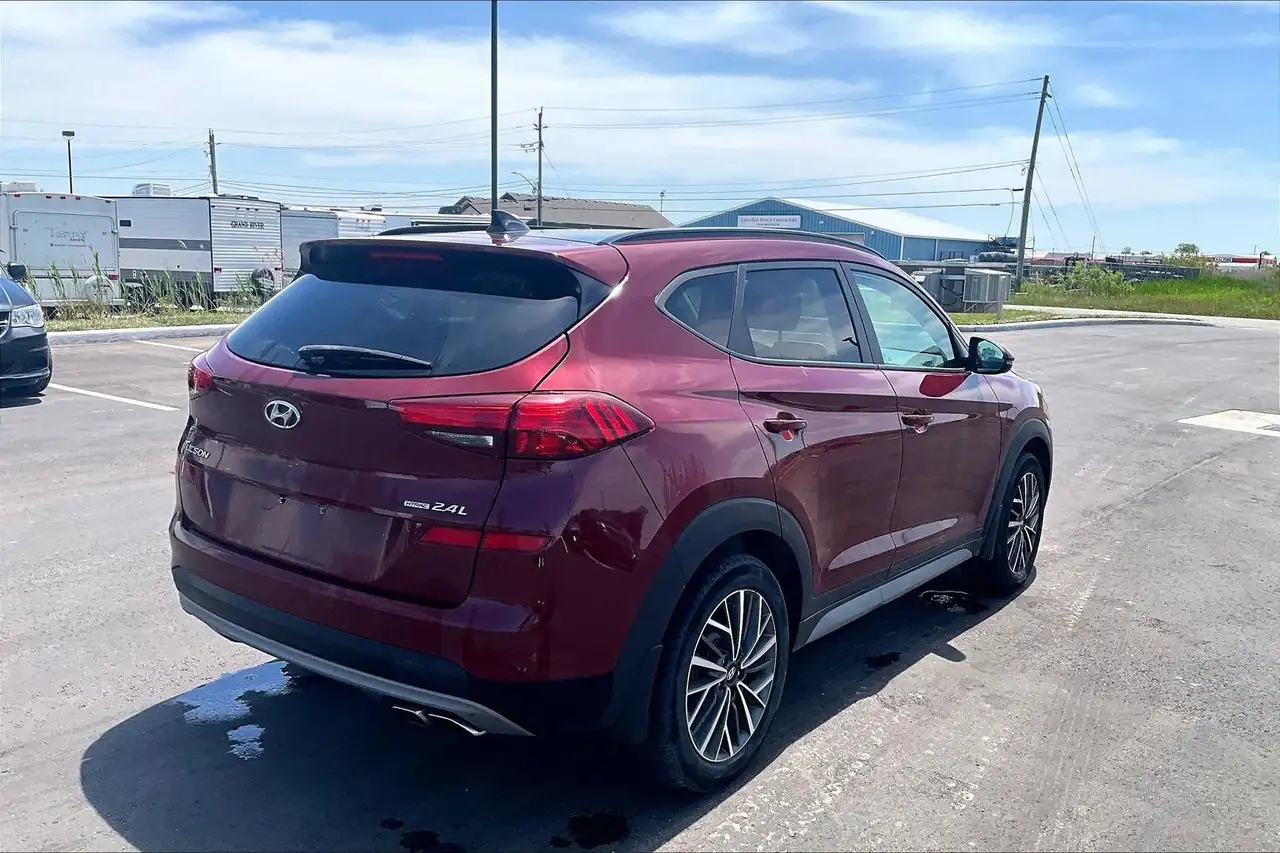 Hyundai TUCSON снимка Hyundai TUCSON