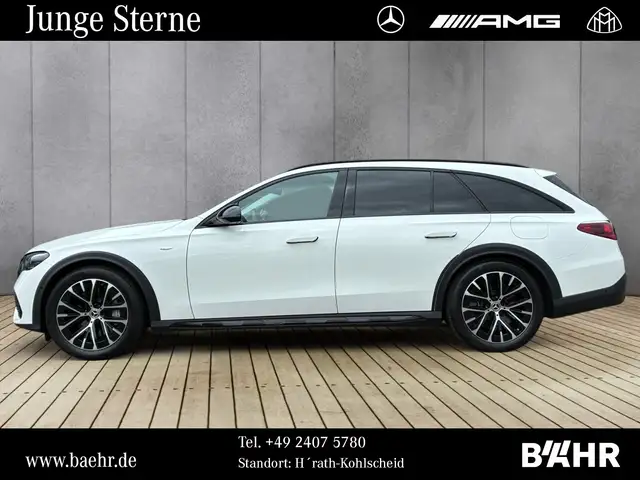 Mercedes-Benz E-Class view 2