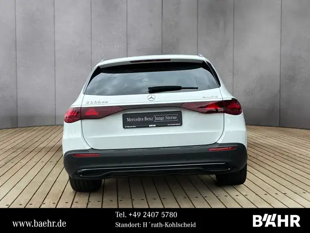 Mercedes-Benz E-Class view 8
